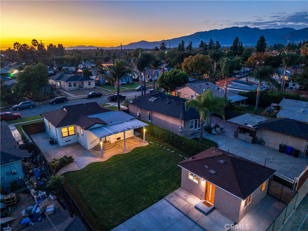 664 N 8th Avenue