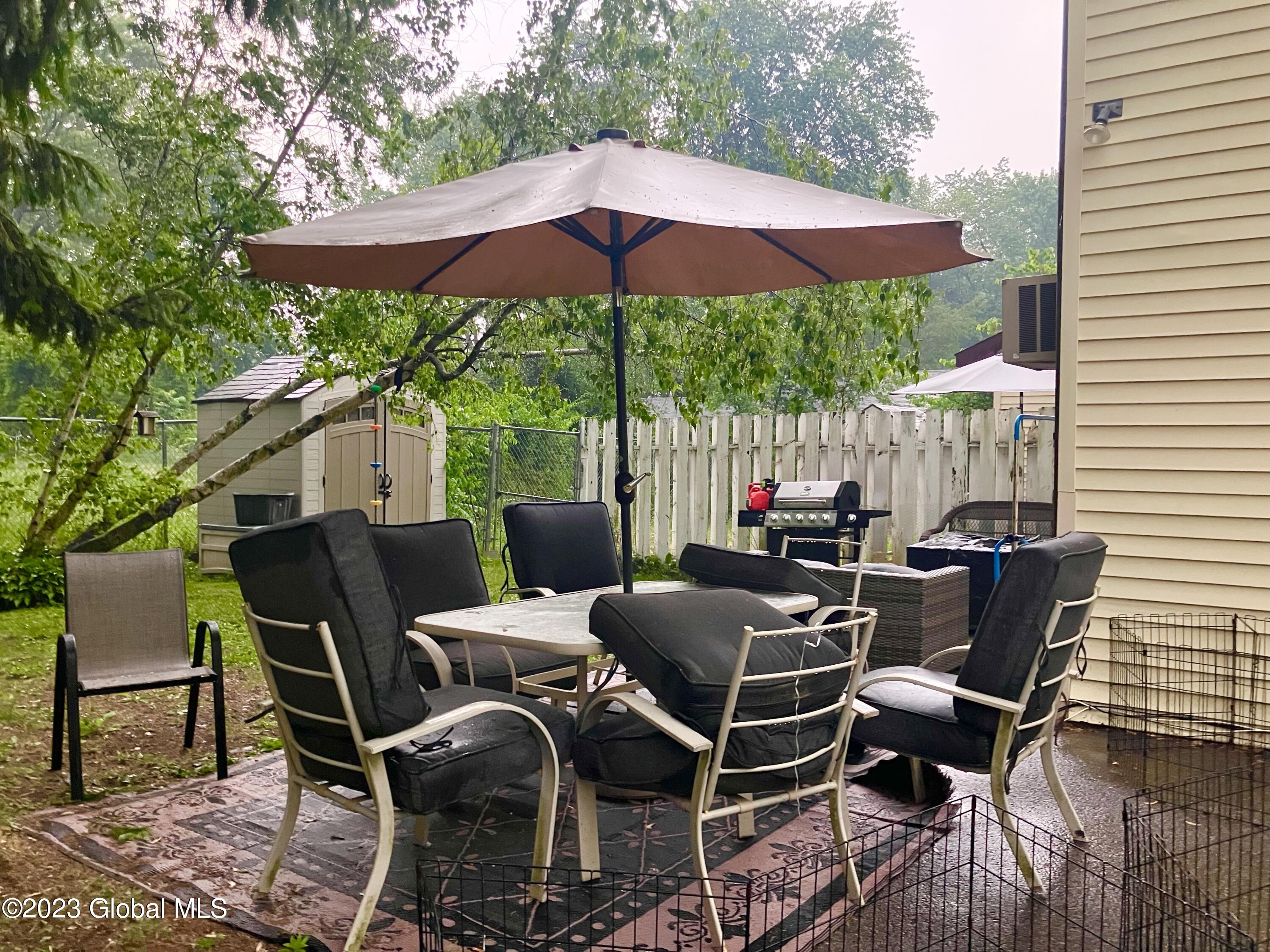 330-332 Giffords Church Road