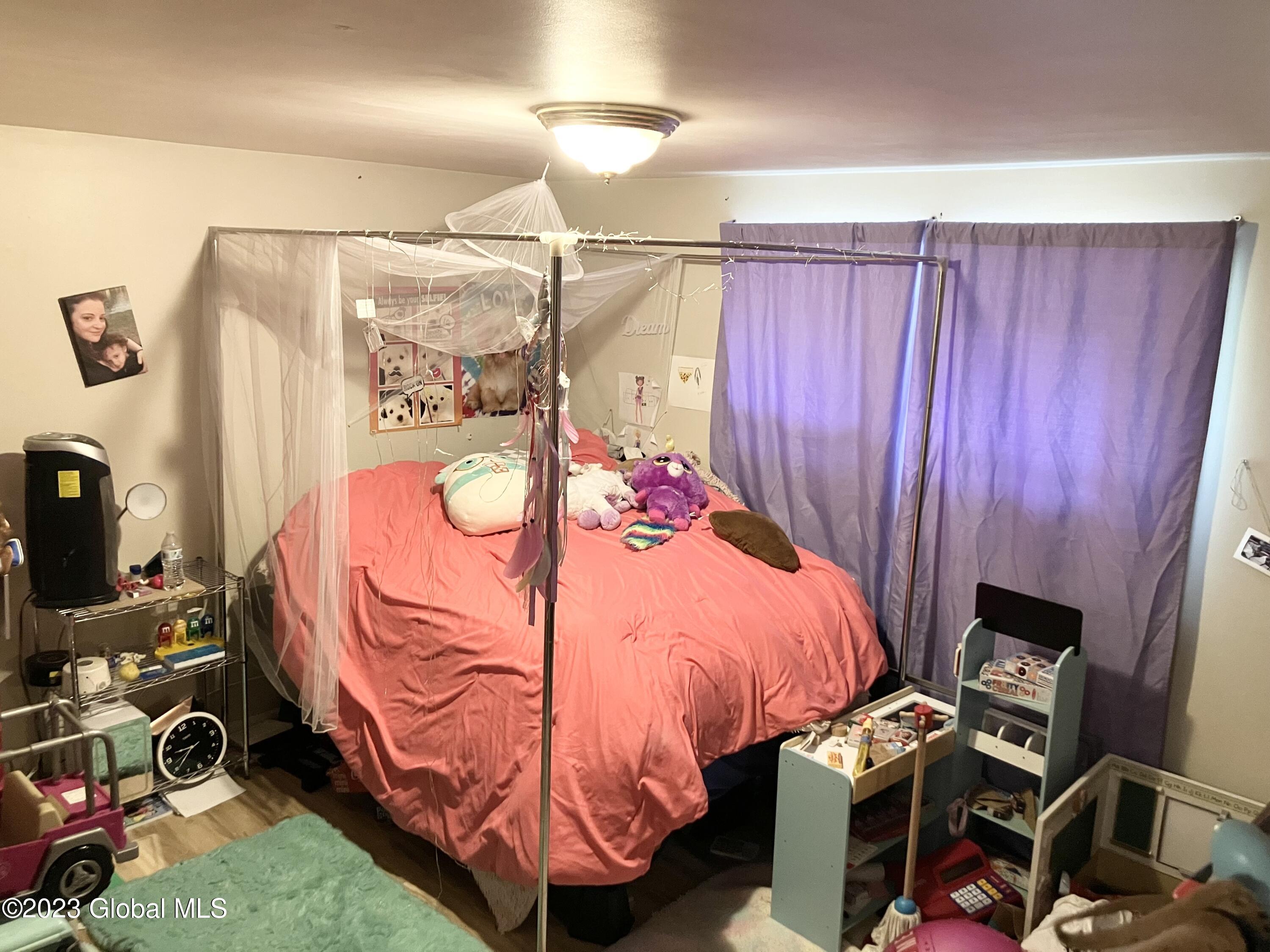 330-332 Giffords Church Road