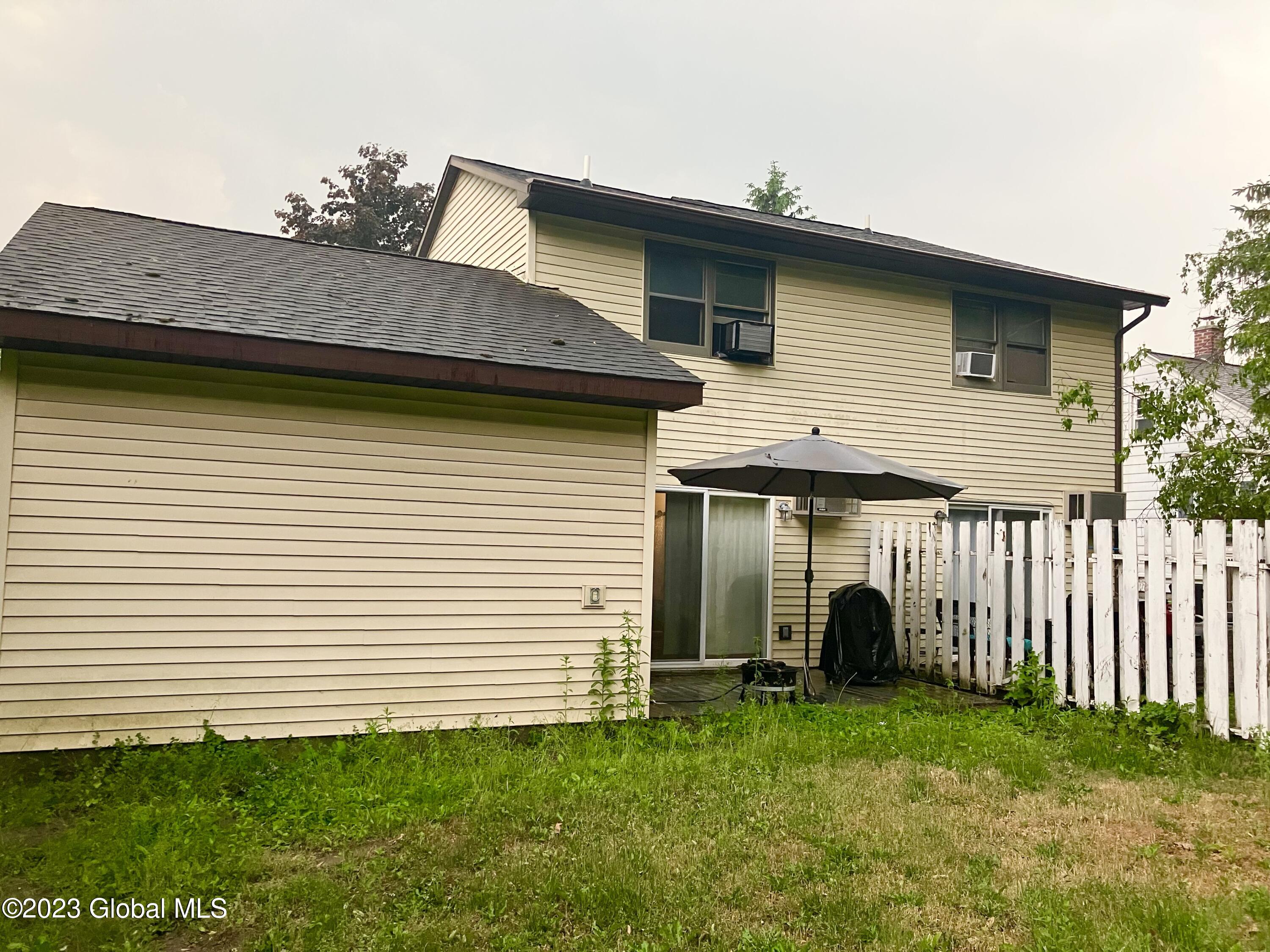 330-332 Giffords Church Road