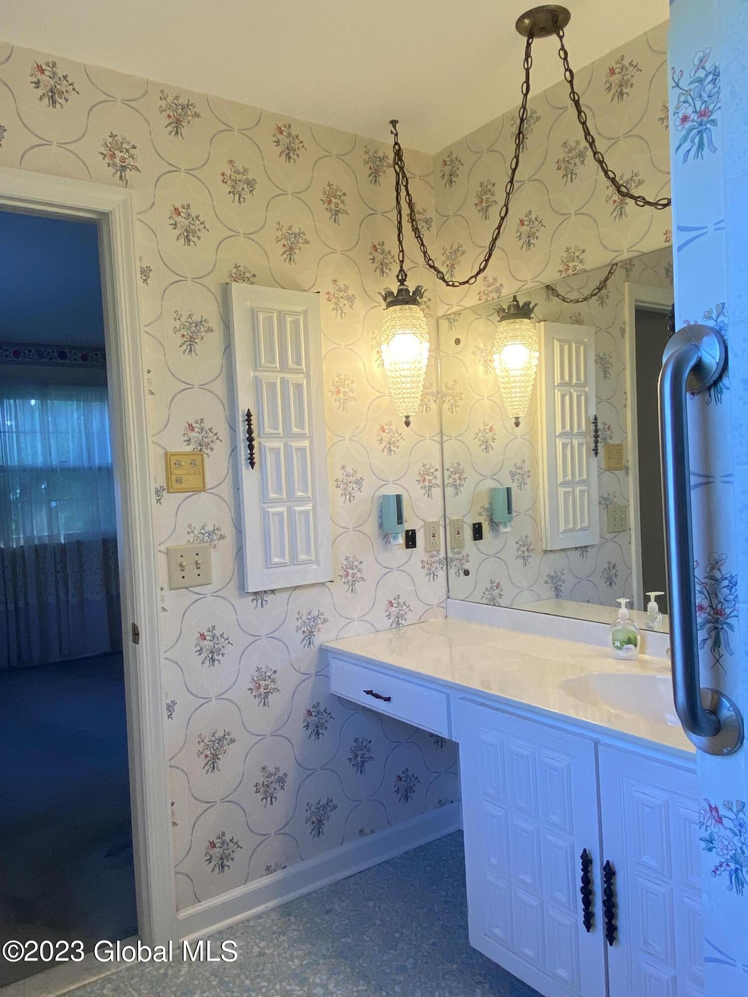 1409 Fox Hollow Road