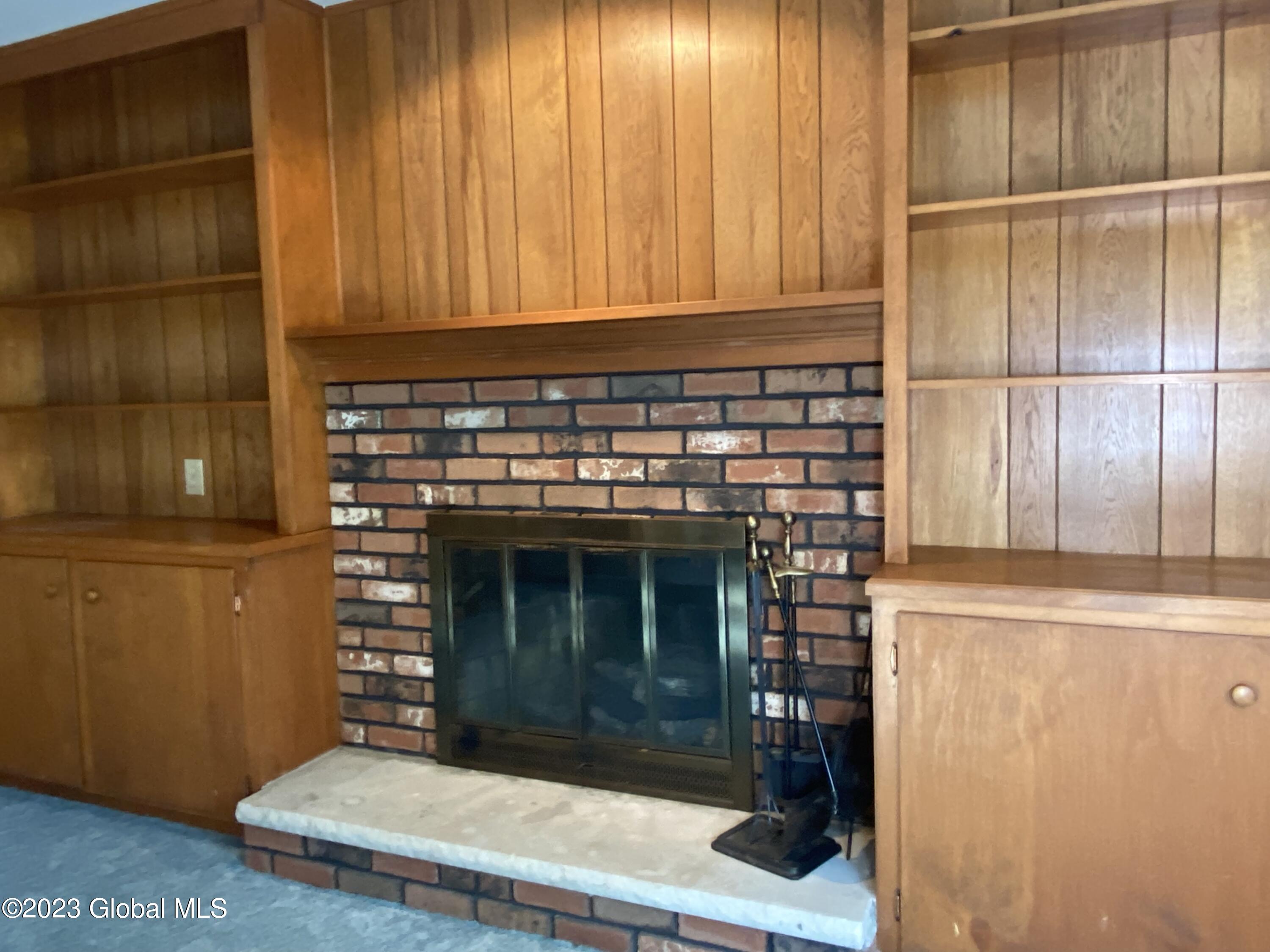 1409 Fox Hollow Road