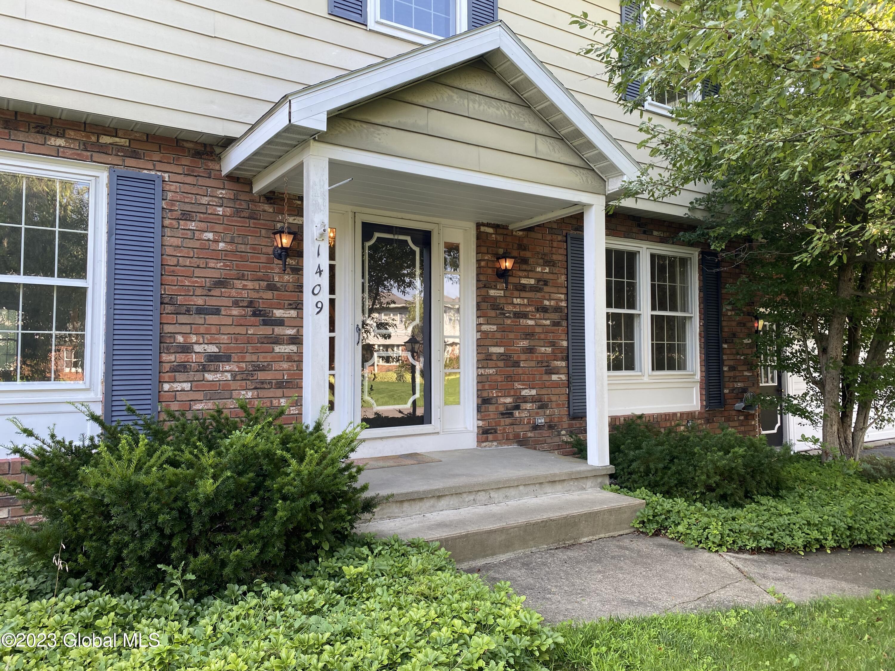 1409 Fox Hollow Road