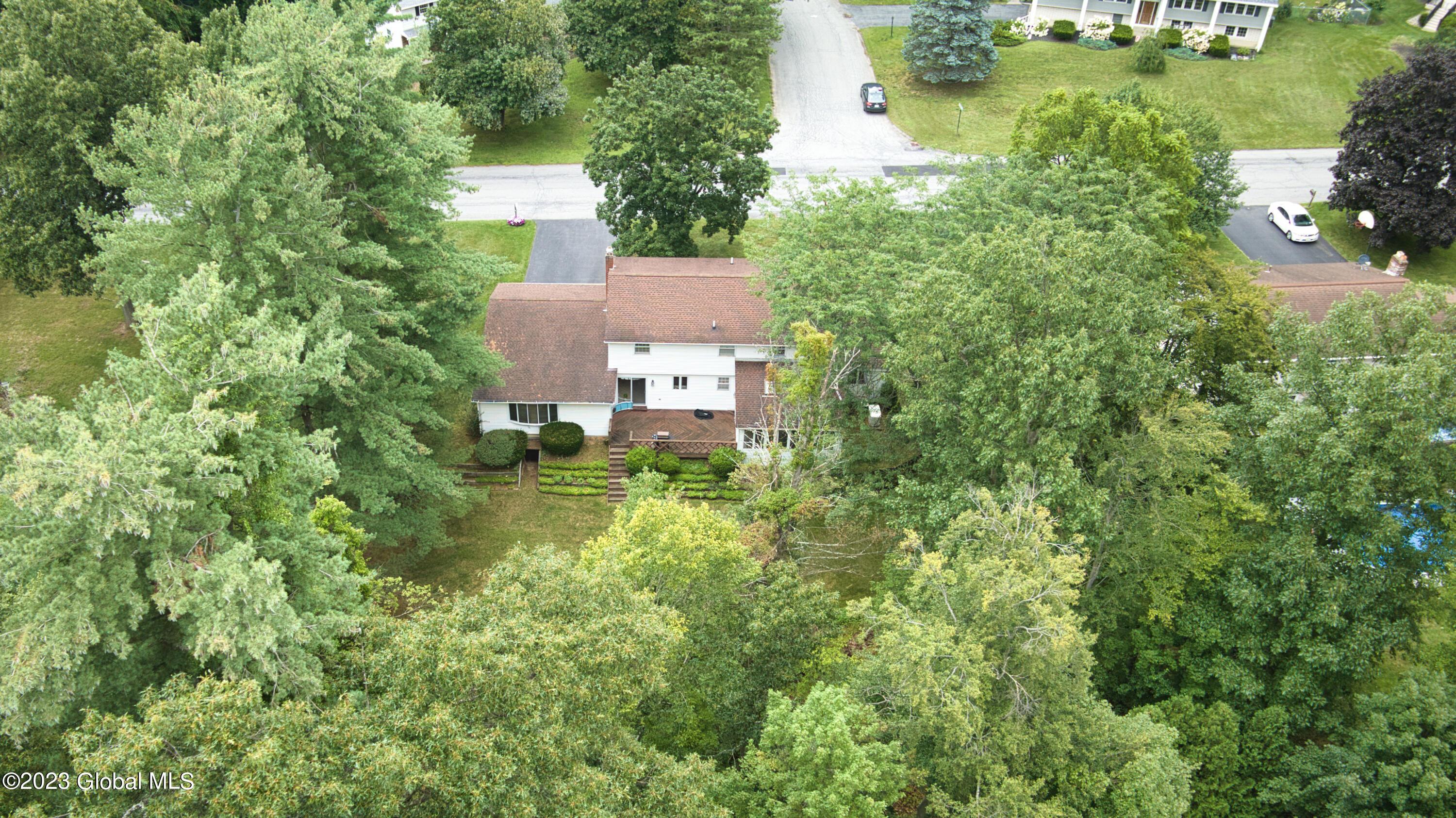 83 Rolling Brook Drive