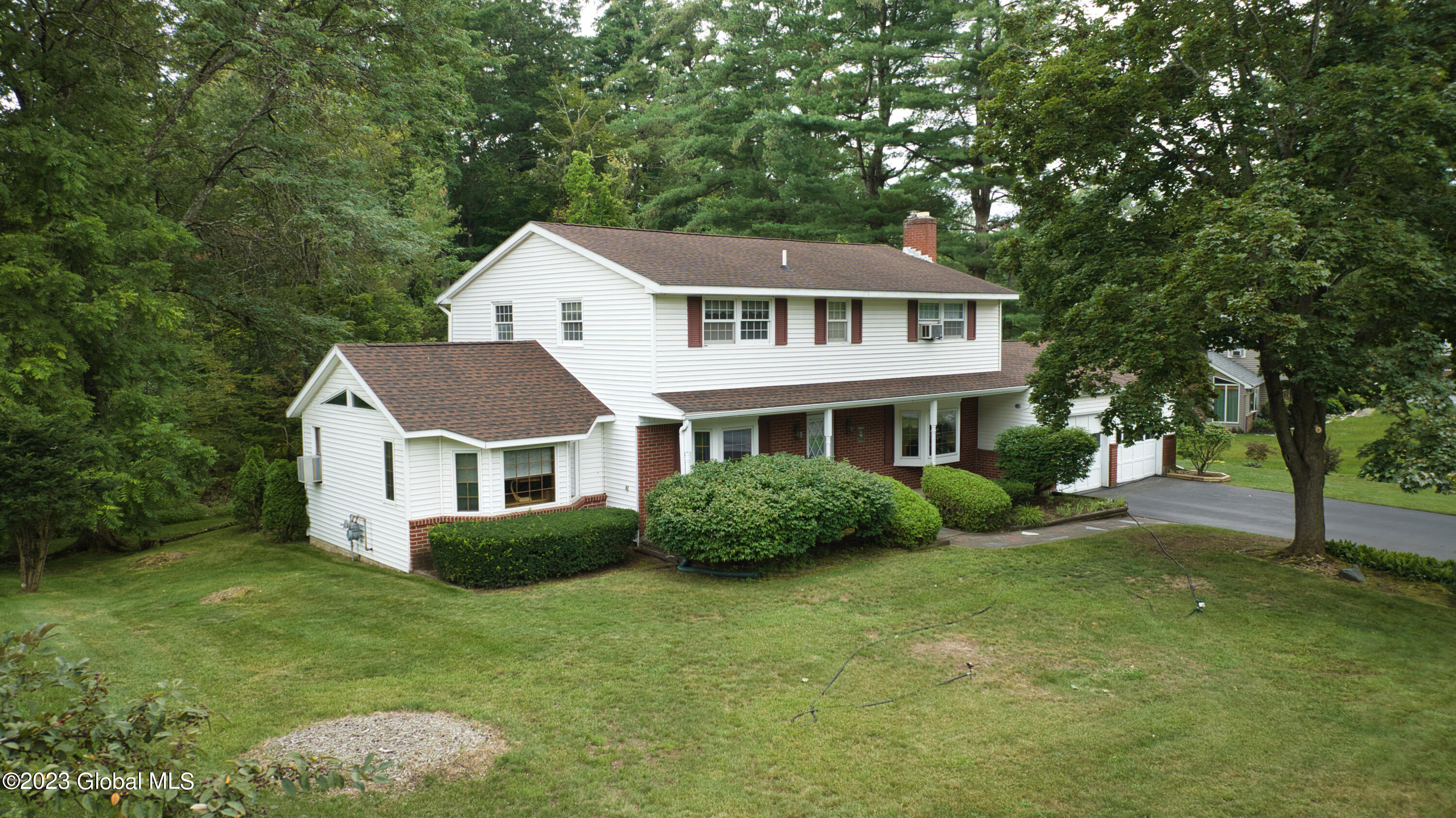 83 Rolling Brook Drive