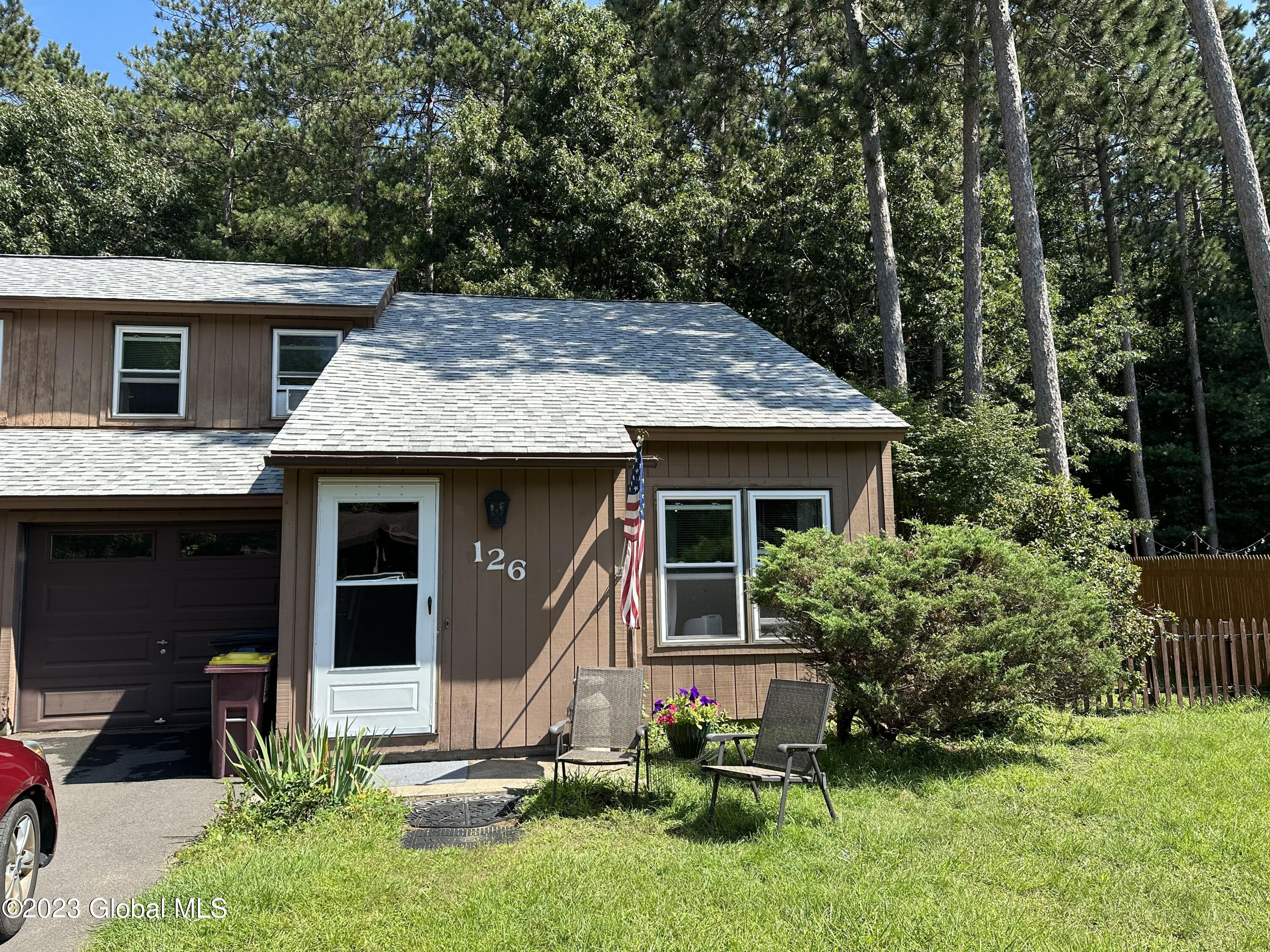 126 Arrow Wood Place