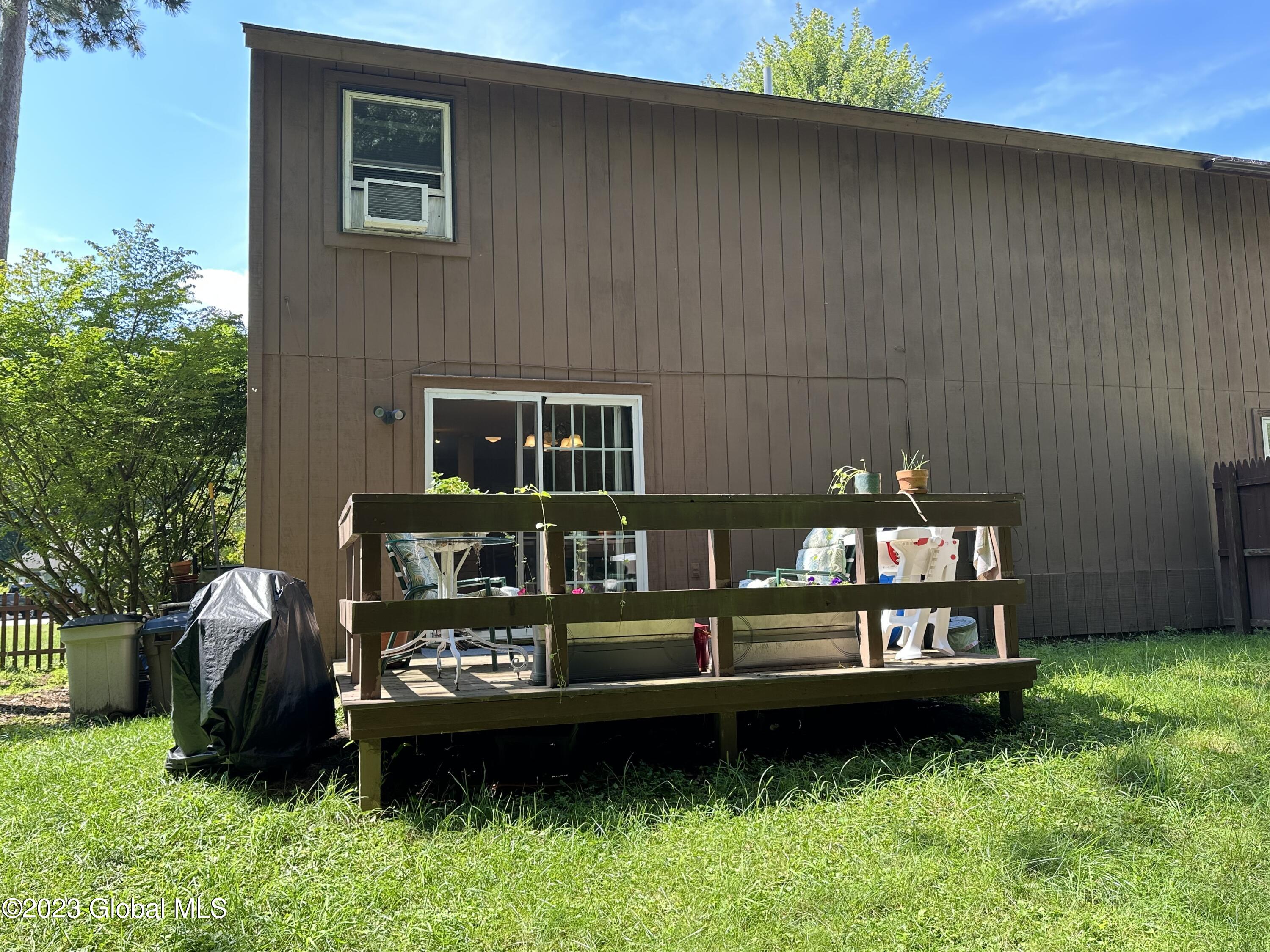 126 Arrow Wood Place