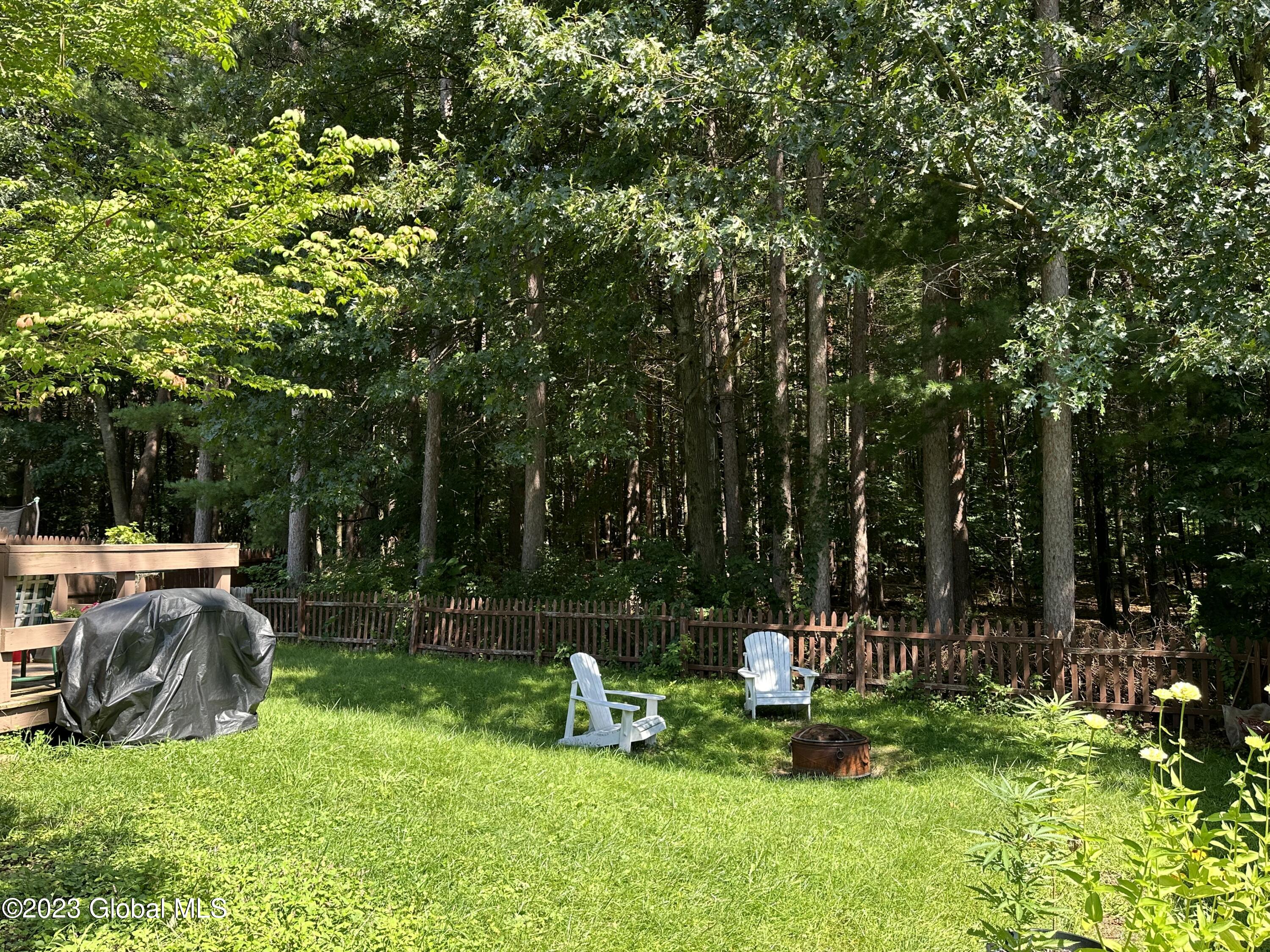 126 Arrow Wood Place