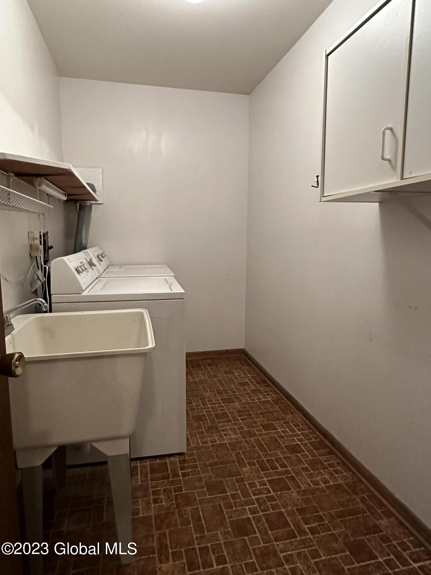 200 Lancashire Place