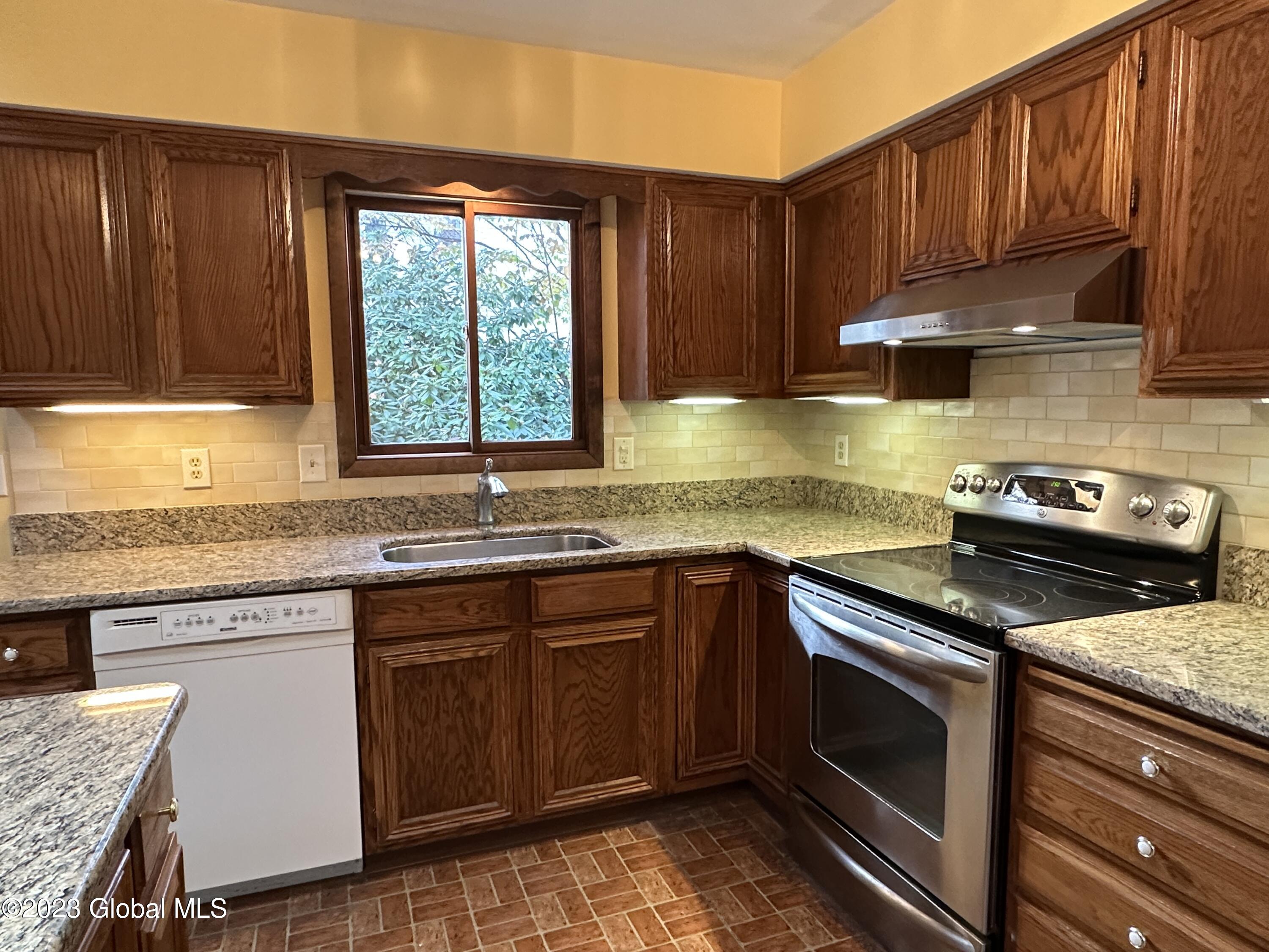 200 Lancashire Place