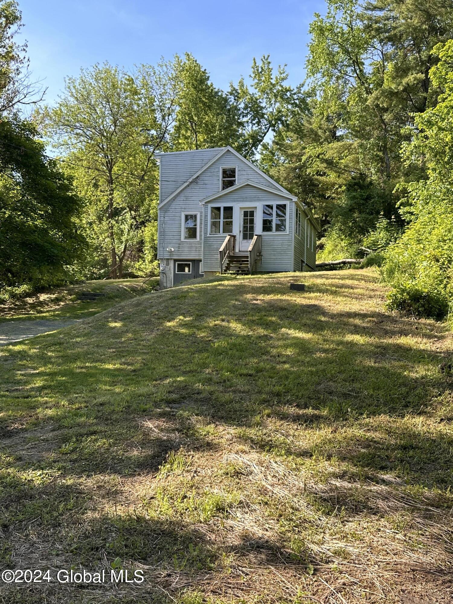 1255 Delaware Turnpike