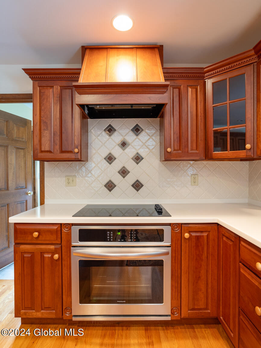 3087 New Williamsburg Drive