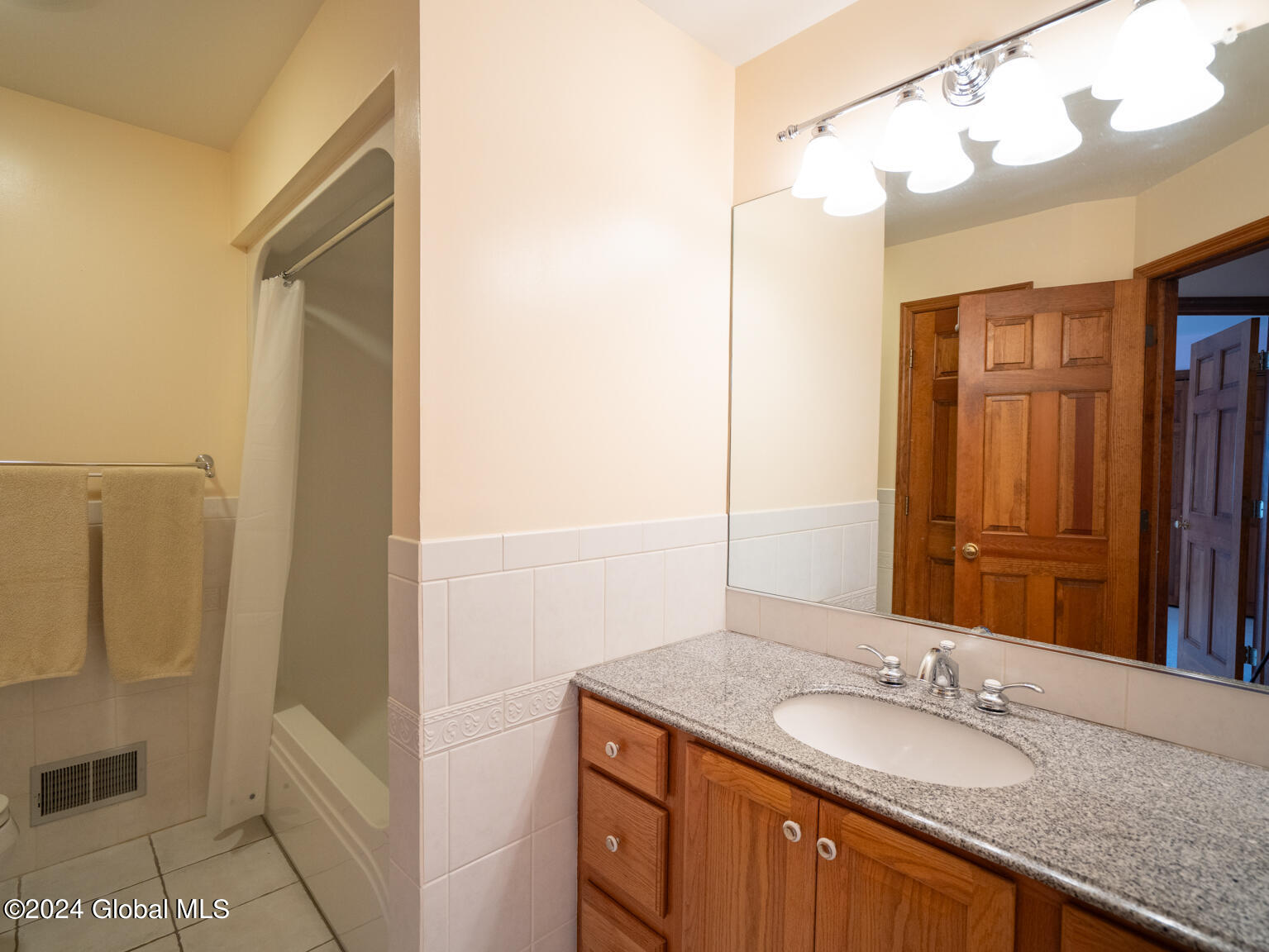 3087 New Williamsburg Drive