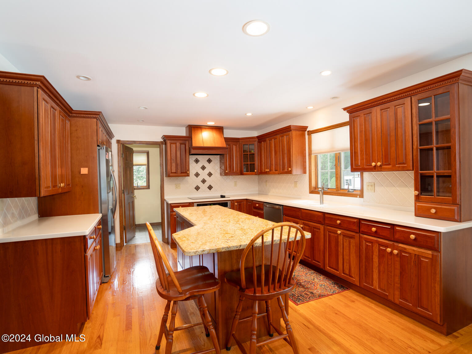 3087 New Williamsburg Drive