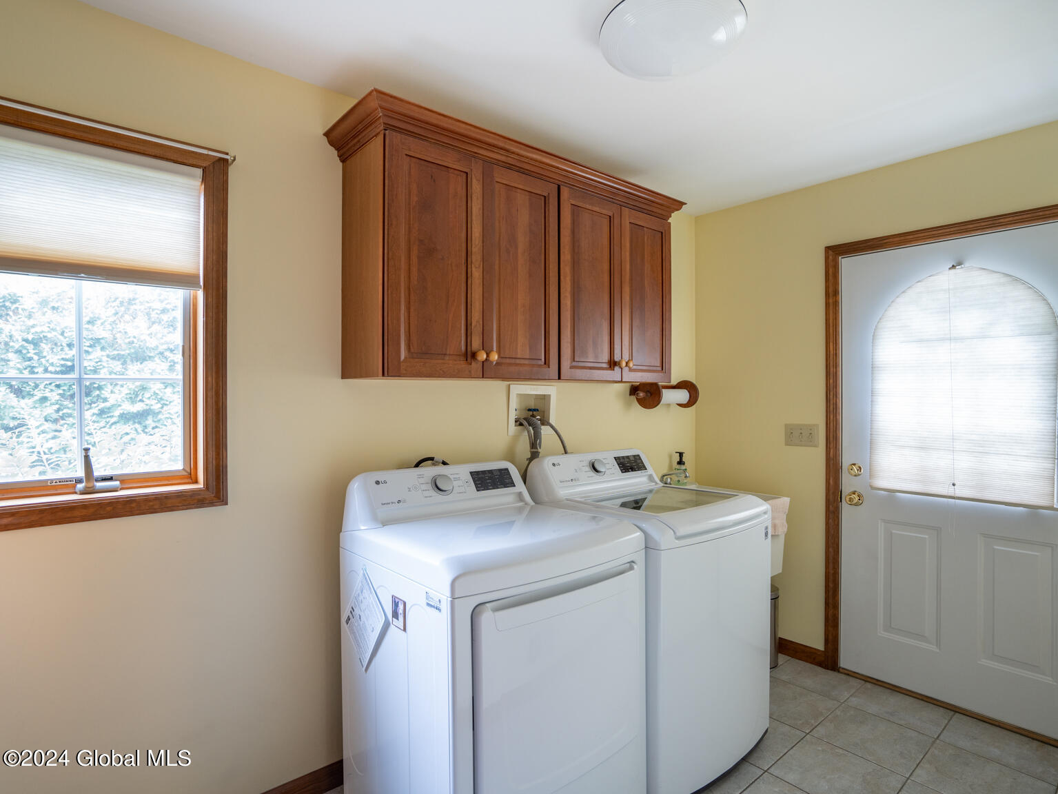 3087 New Williamsburg Drive