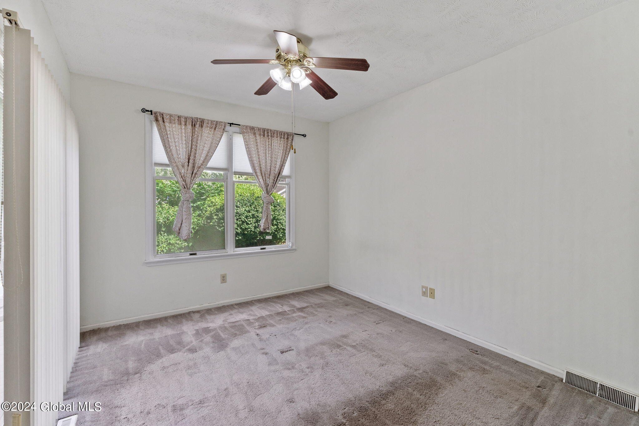 651 Minuteman Lane