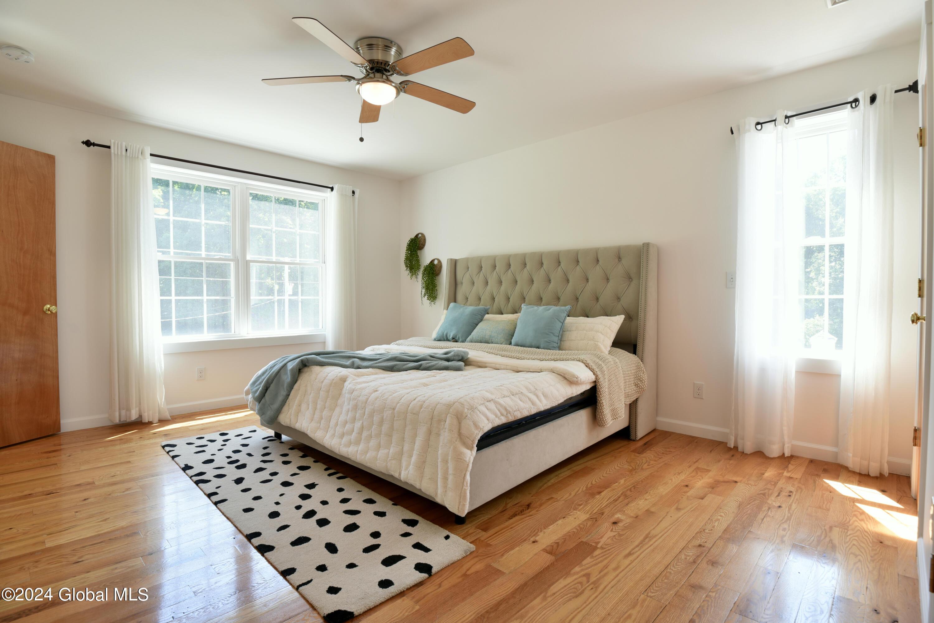 24 1st Street, Castleton-on-Hudson
