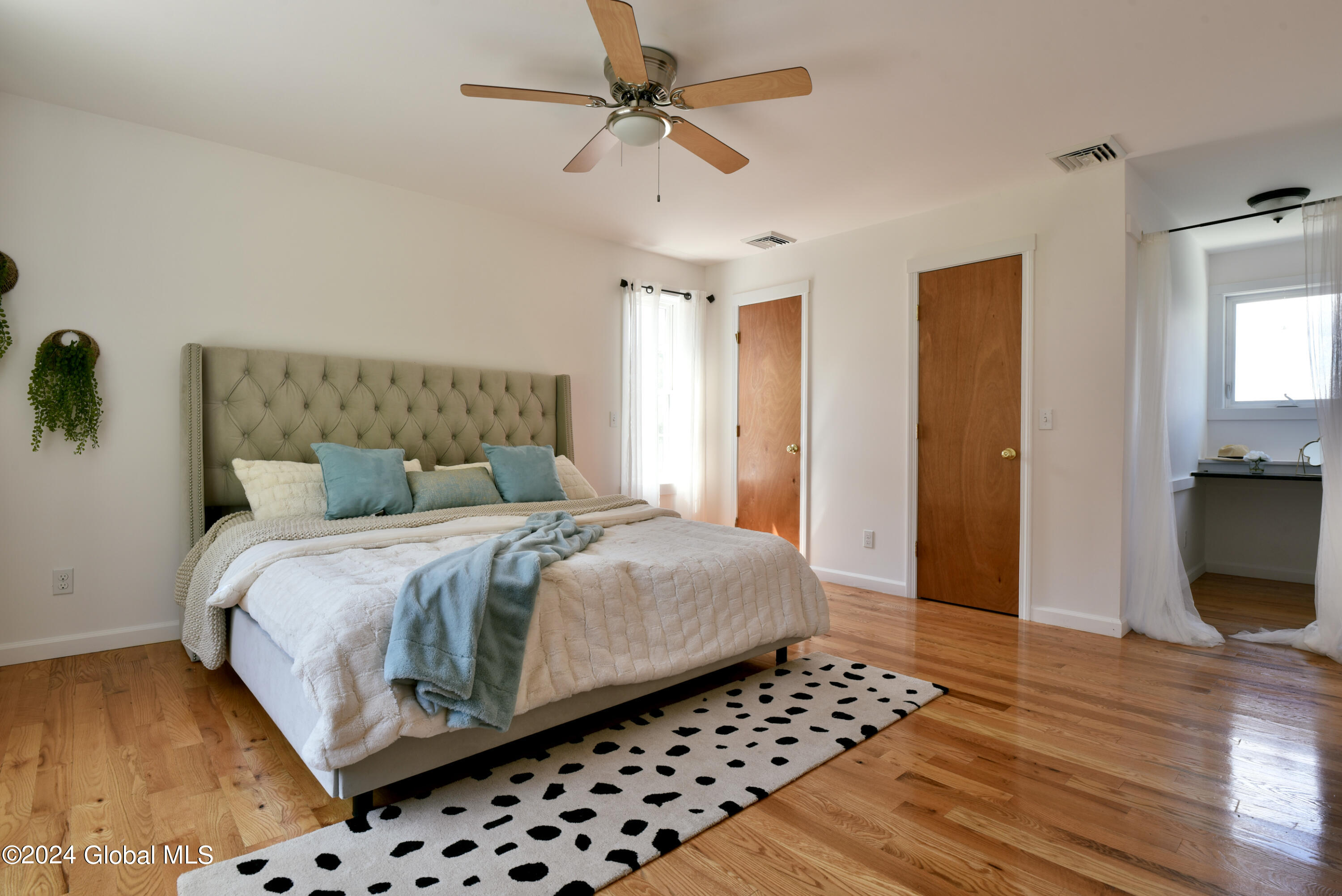24 1st Street, Castleton-on-Hudson