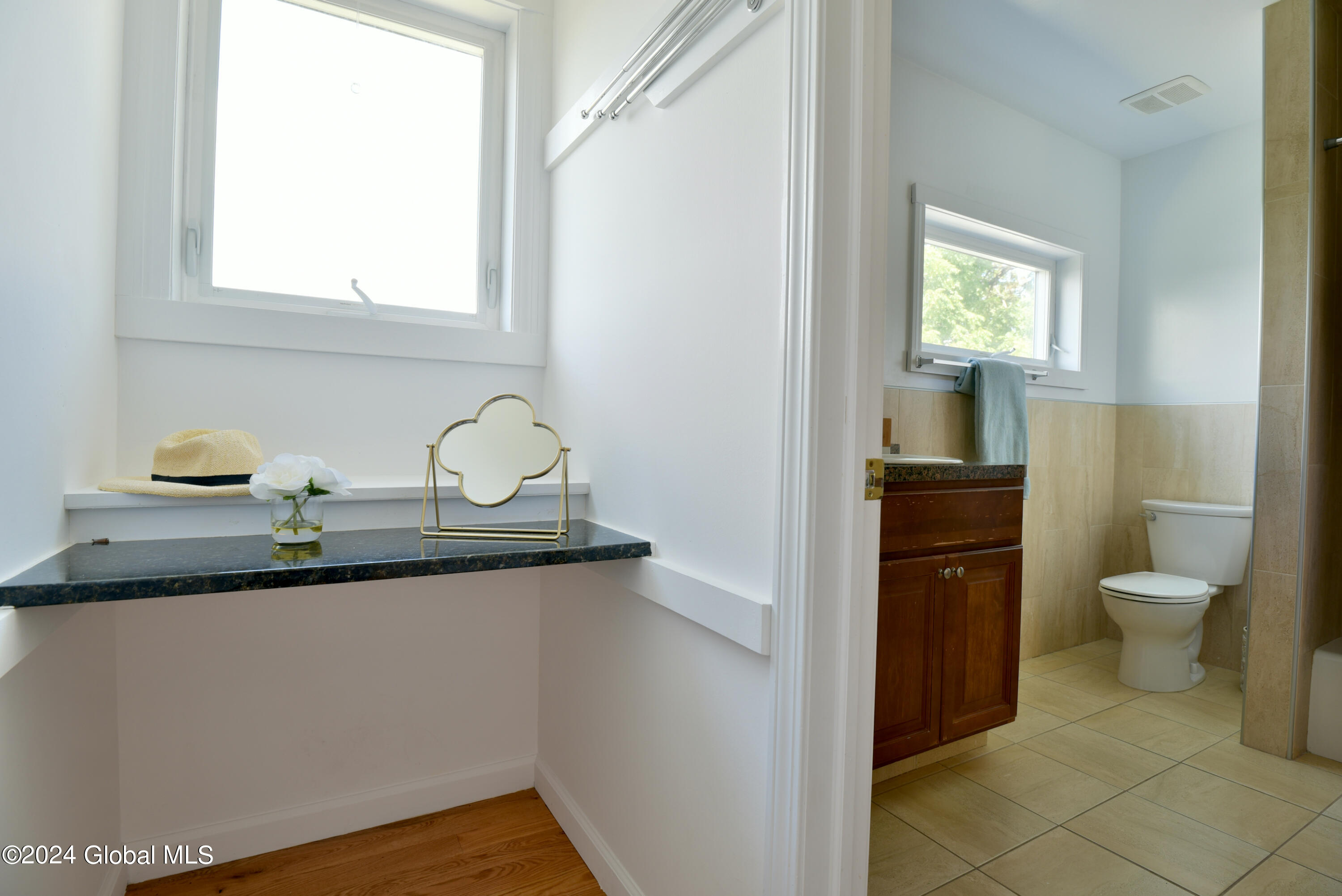 24 1st Street, Castleton-on-Hudson
