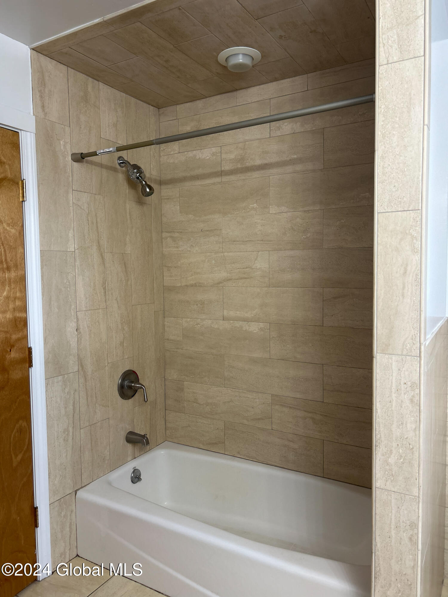 24 1st Street, Castleton-on-Hudson