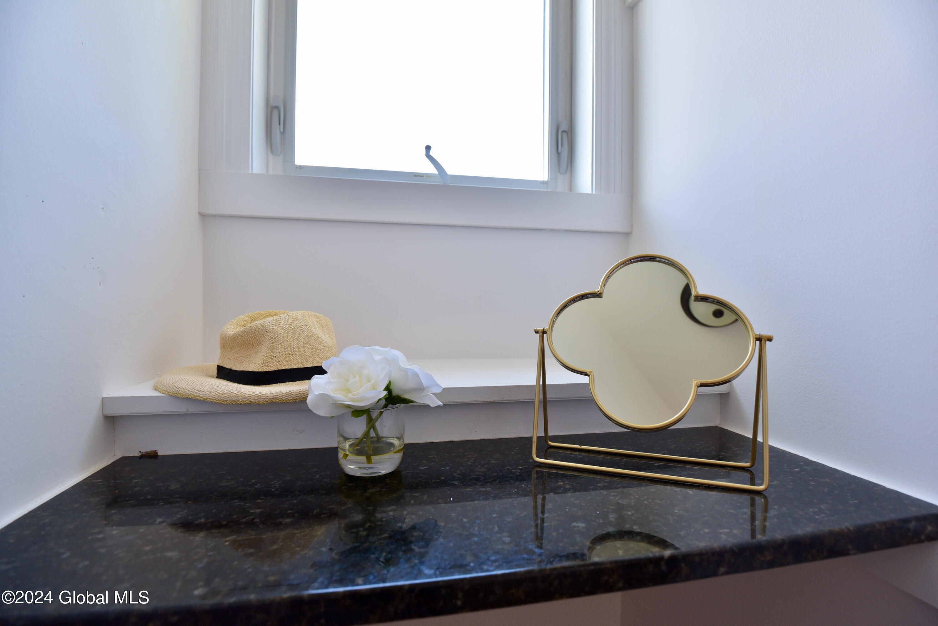 24 1st Street, Castleton-on-Hudson