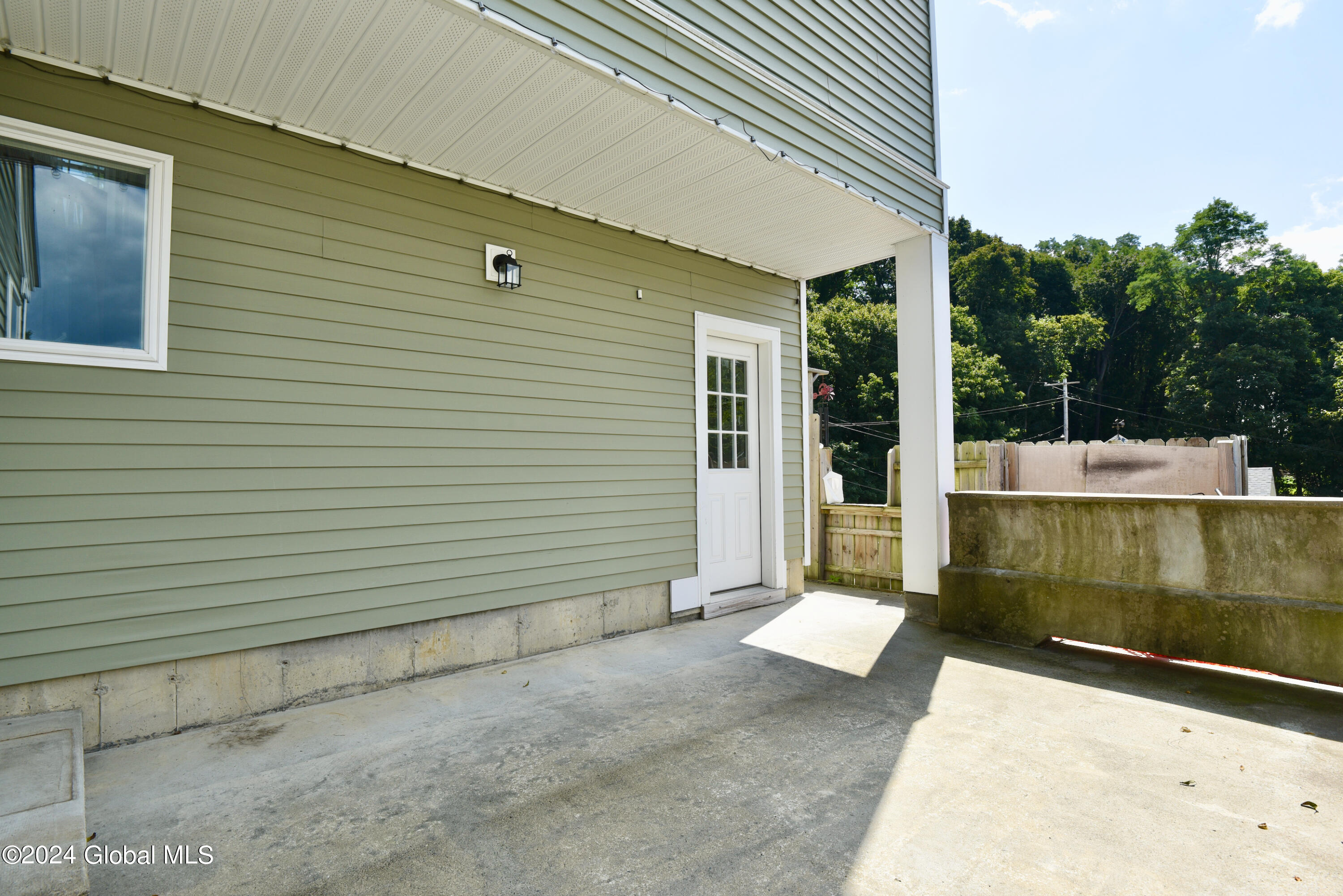 24 1st Street, Castleton-on-Hudson