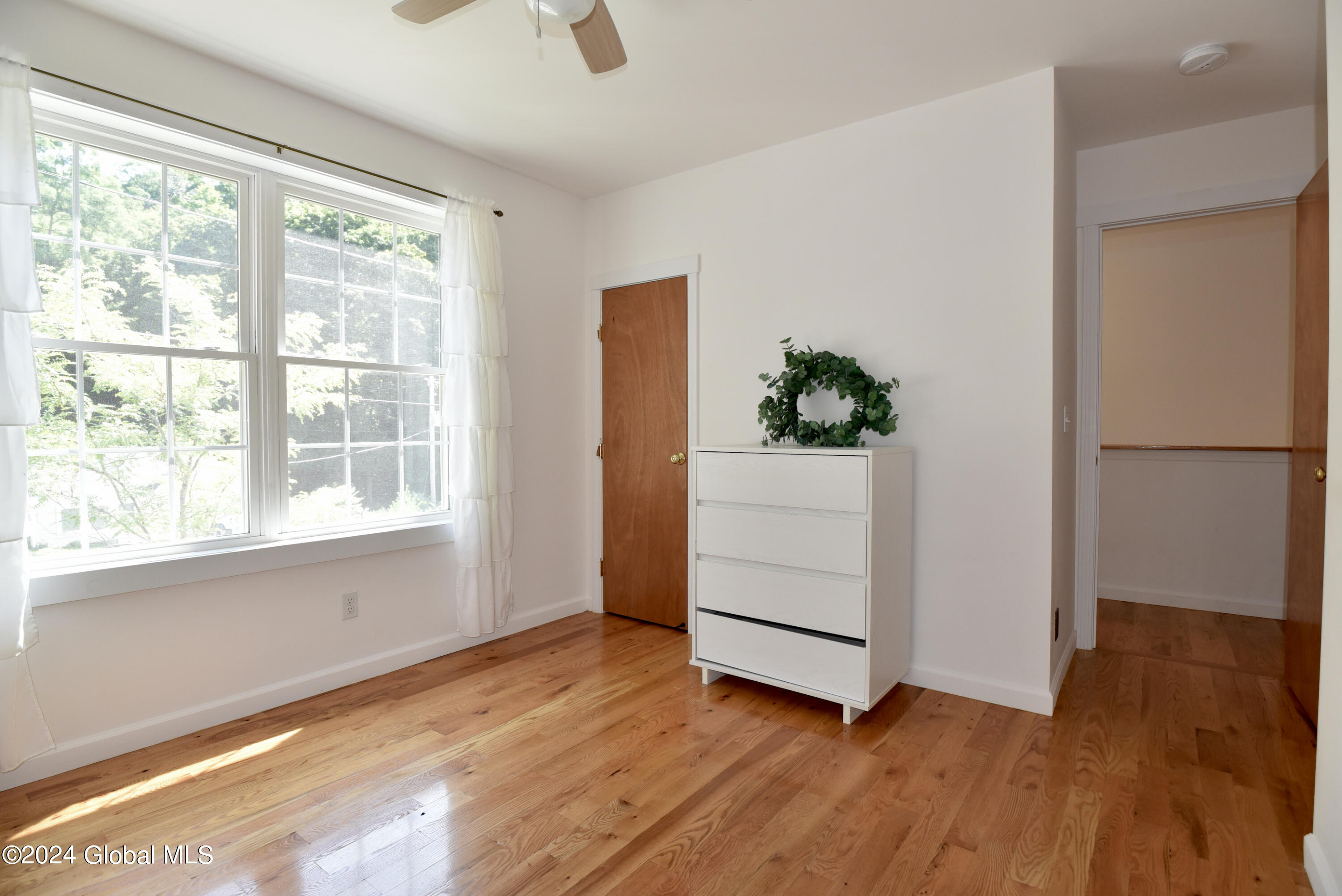 24 1st Street, Castleton-on-Hudson