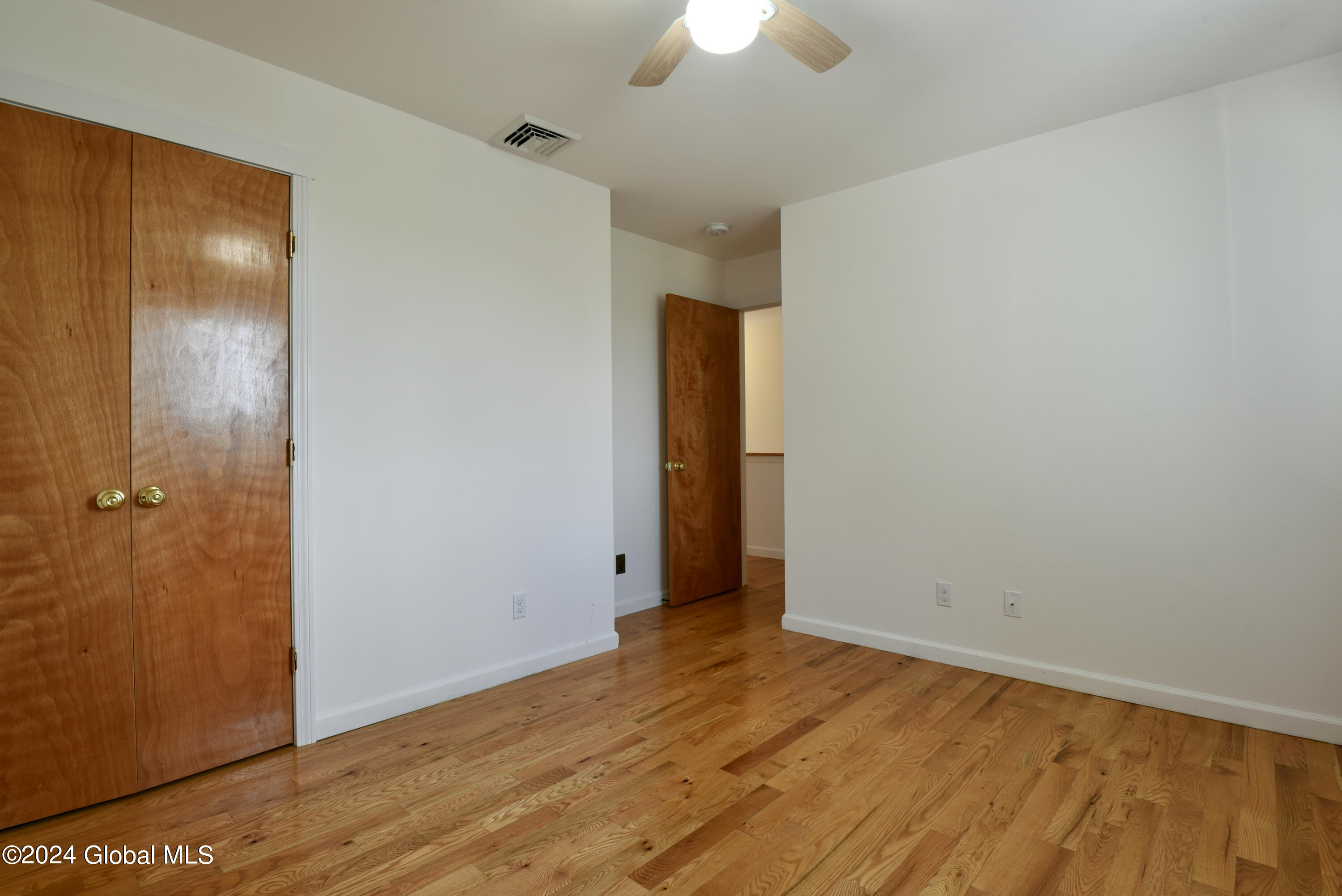 24 1st Street, Castleton-on-Hudson