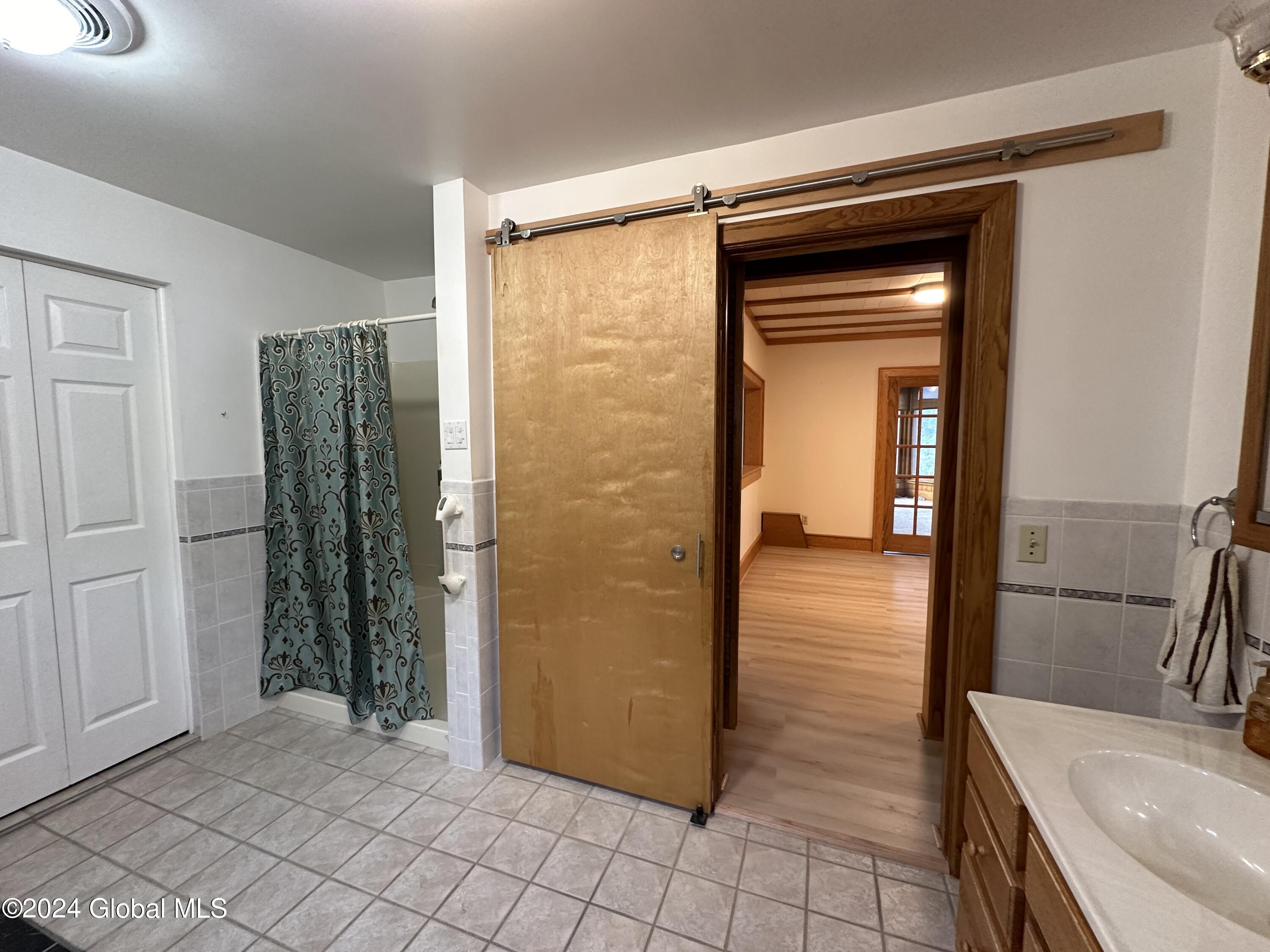 1537 Van Antwerp Road, Rear Unit