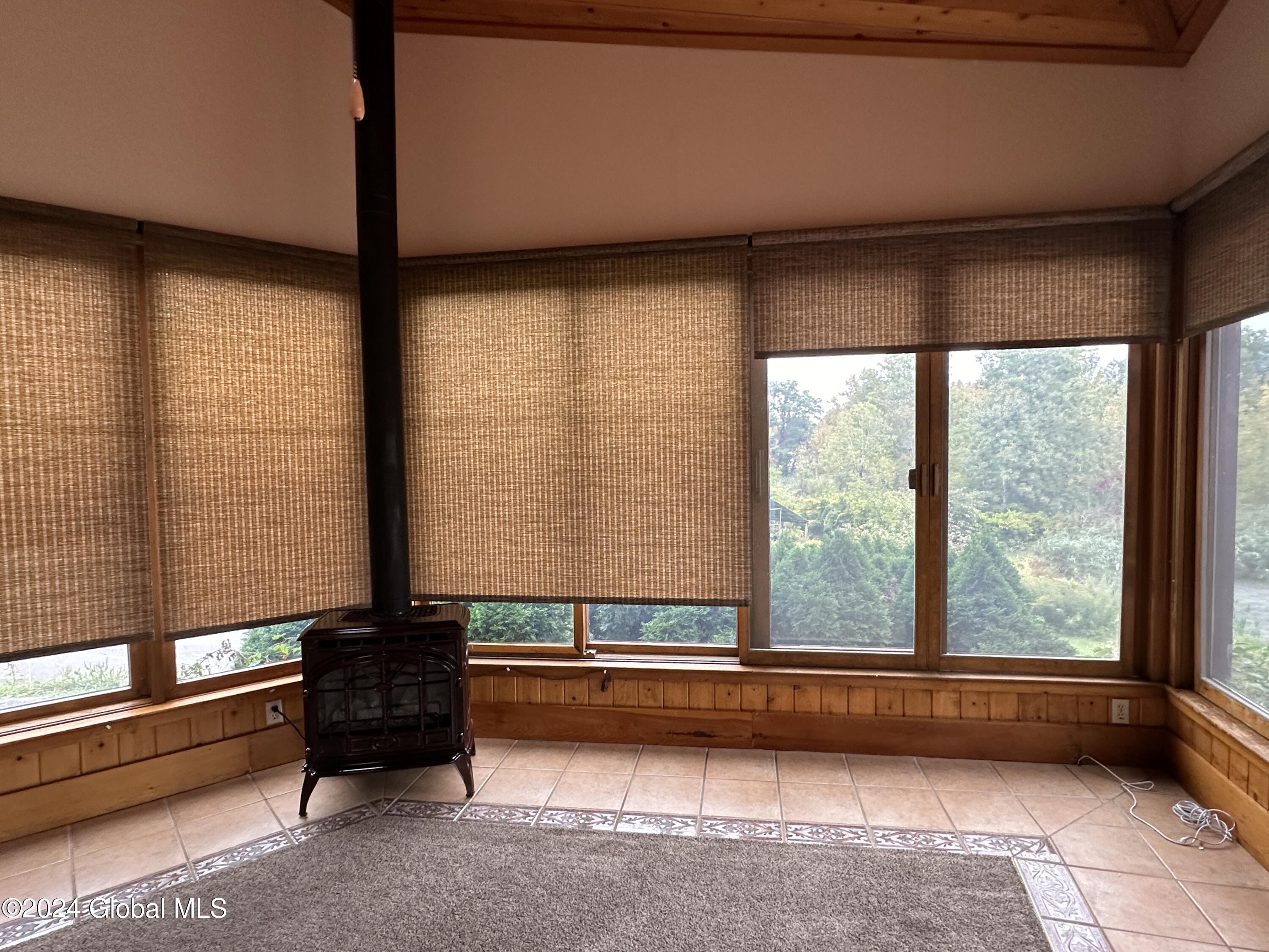 1537 Van Antwerp Road, Rear Unit