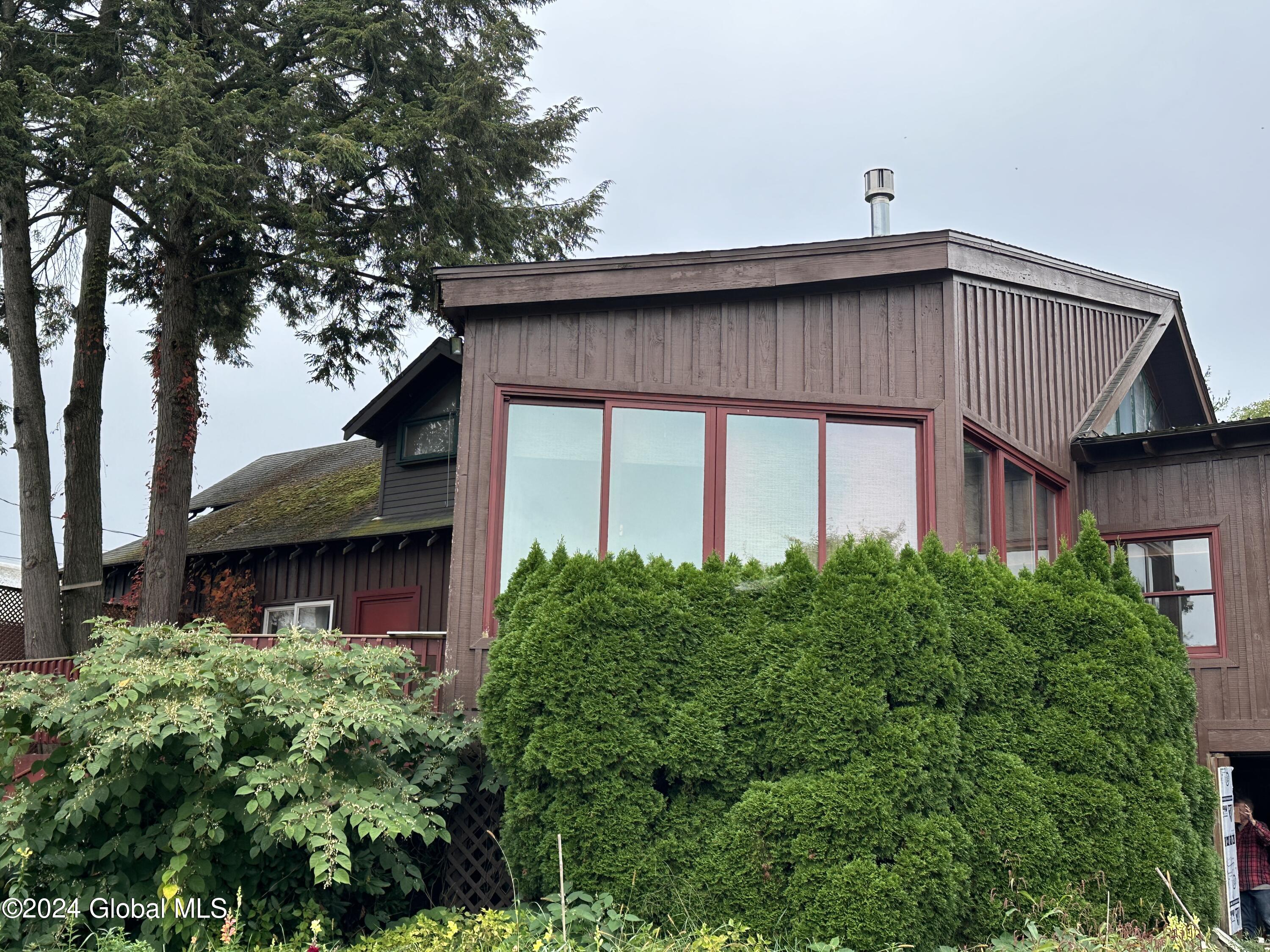 1537 Van Antwerp Road, Rear Unit