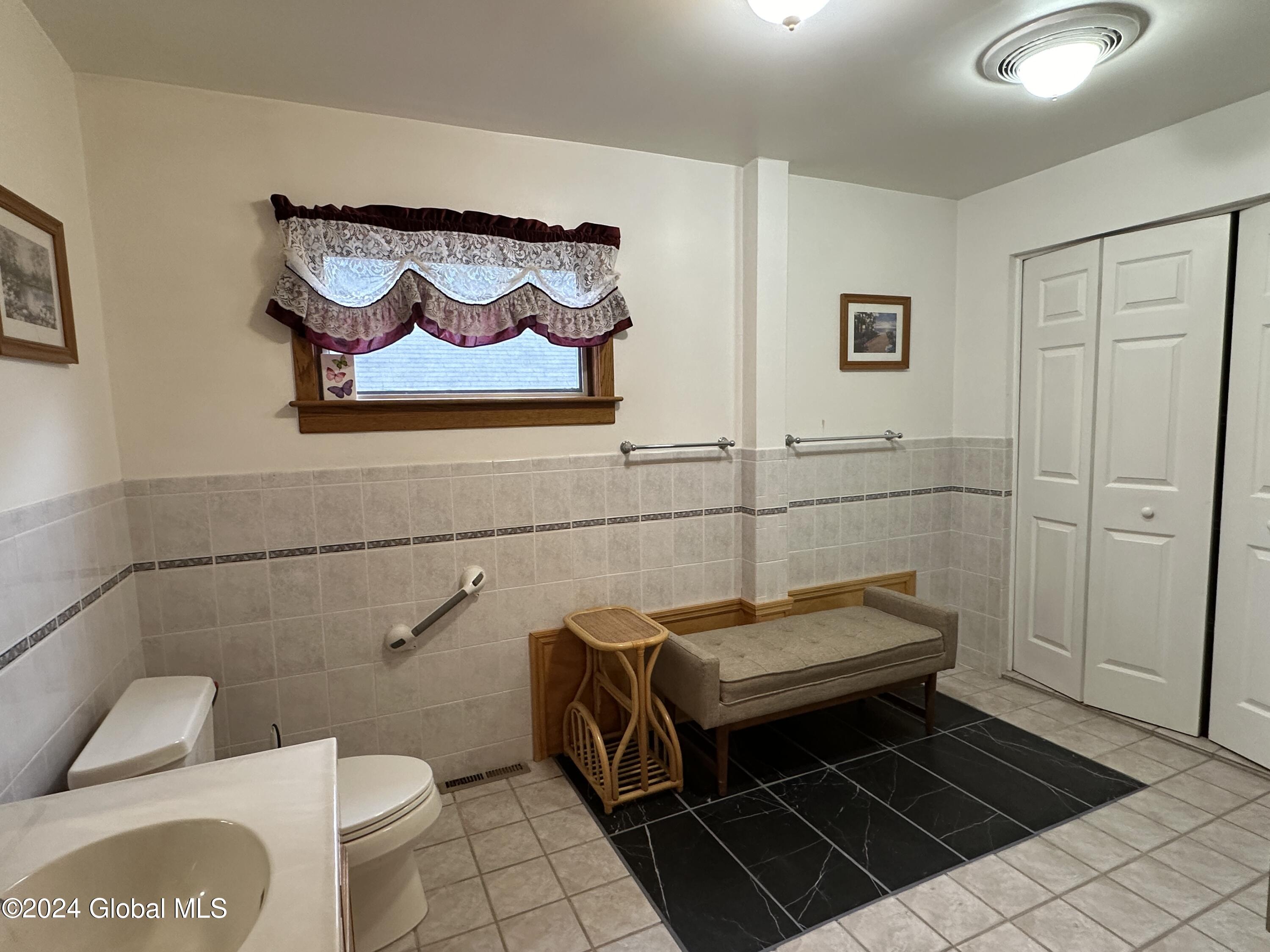 1537 Van Antwerp Road, Rear Unit