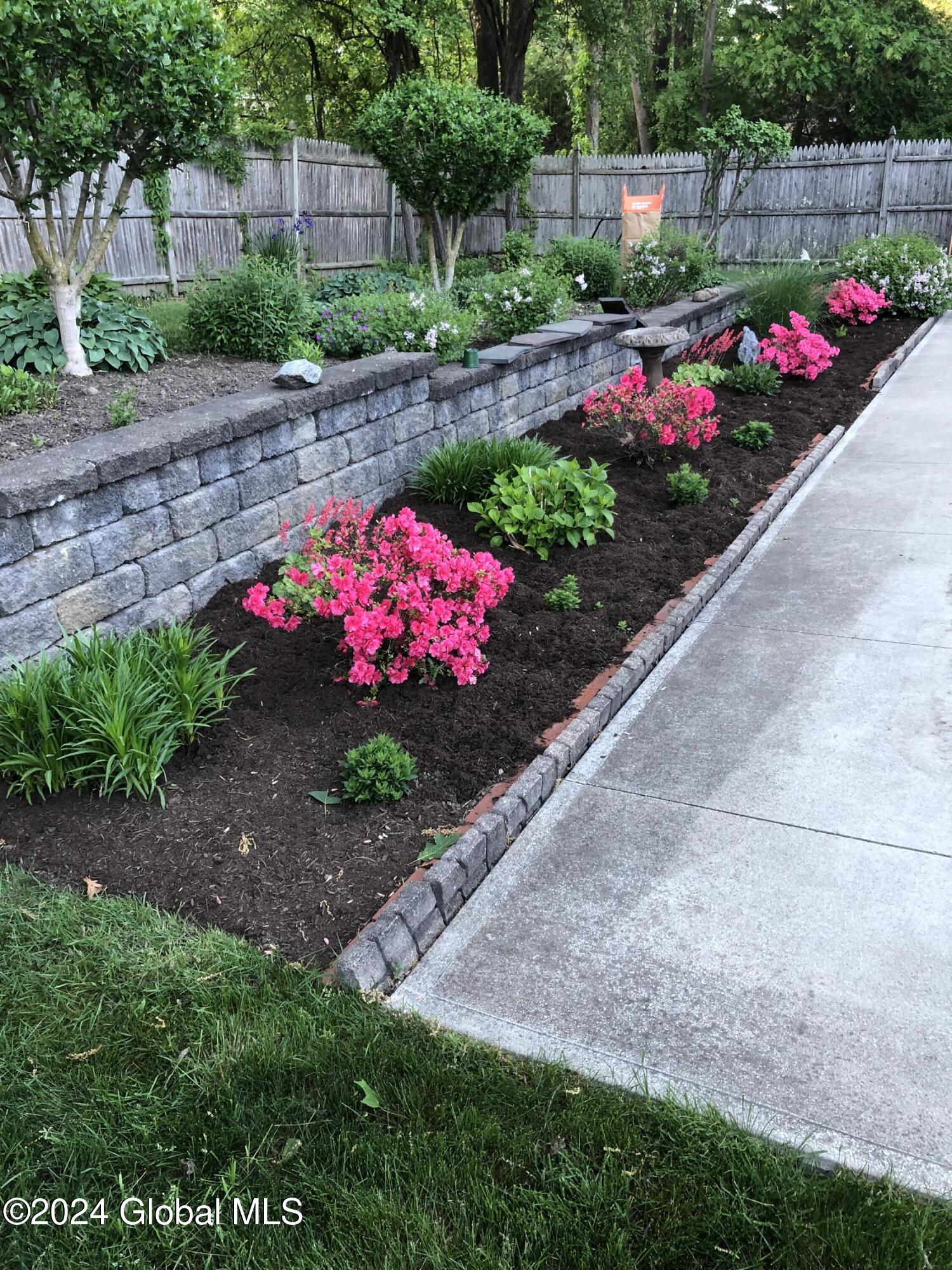 1349 Rosehill Boulevard