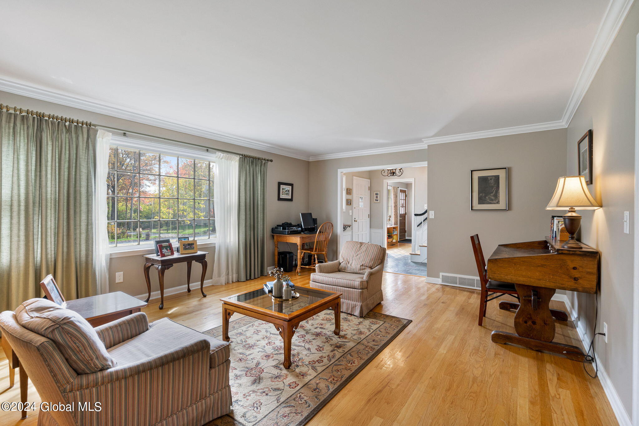 1349 Rosehill Boulevard