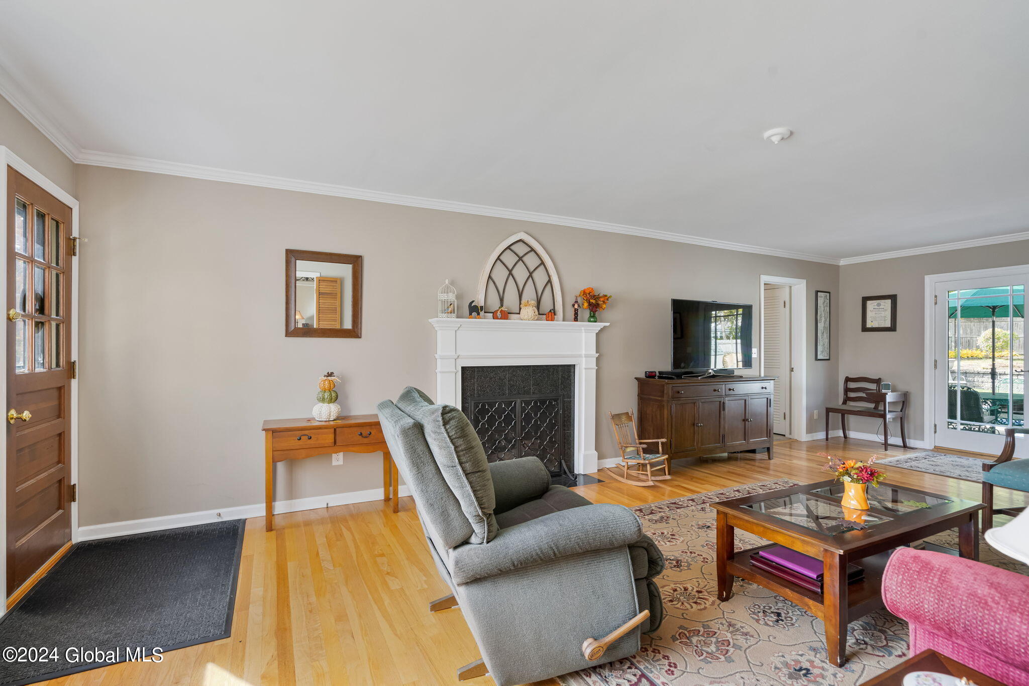 1349 Rosehill Boulevard