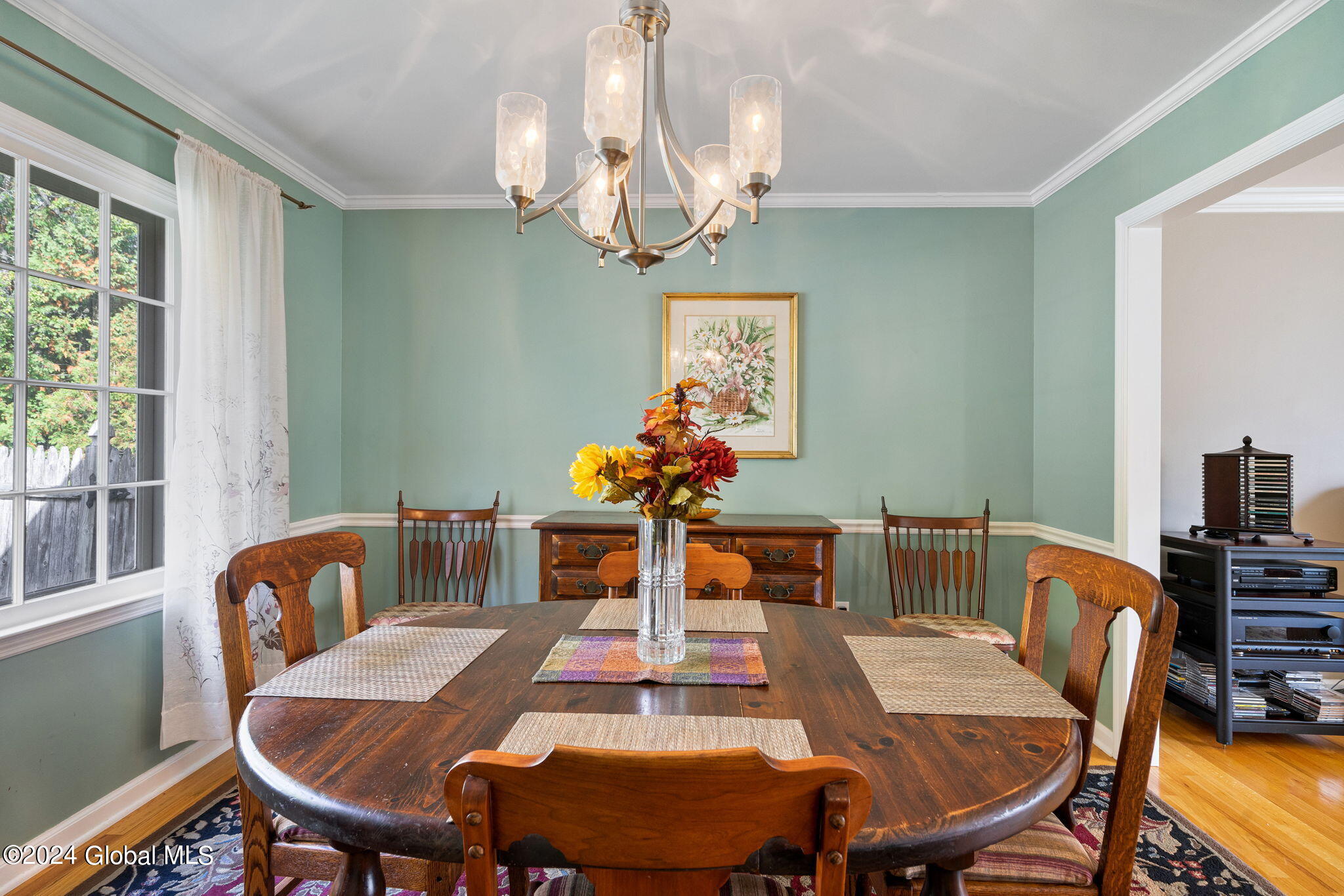 1349 Rosehill Boulevard