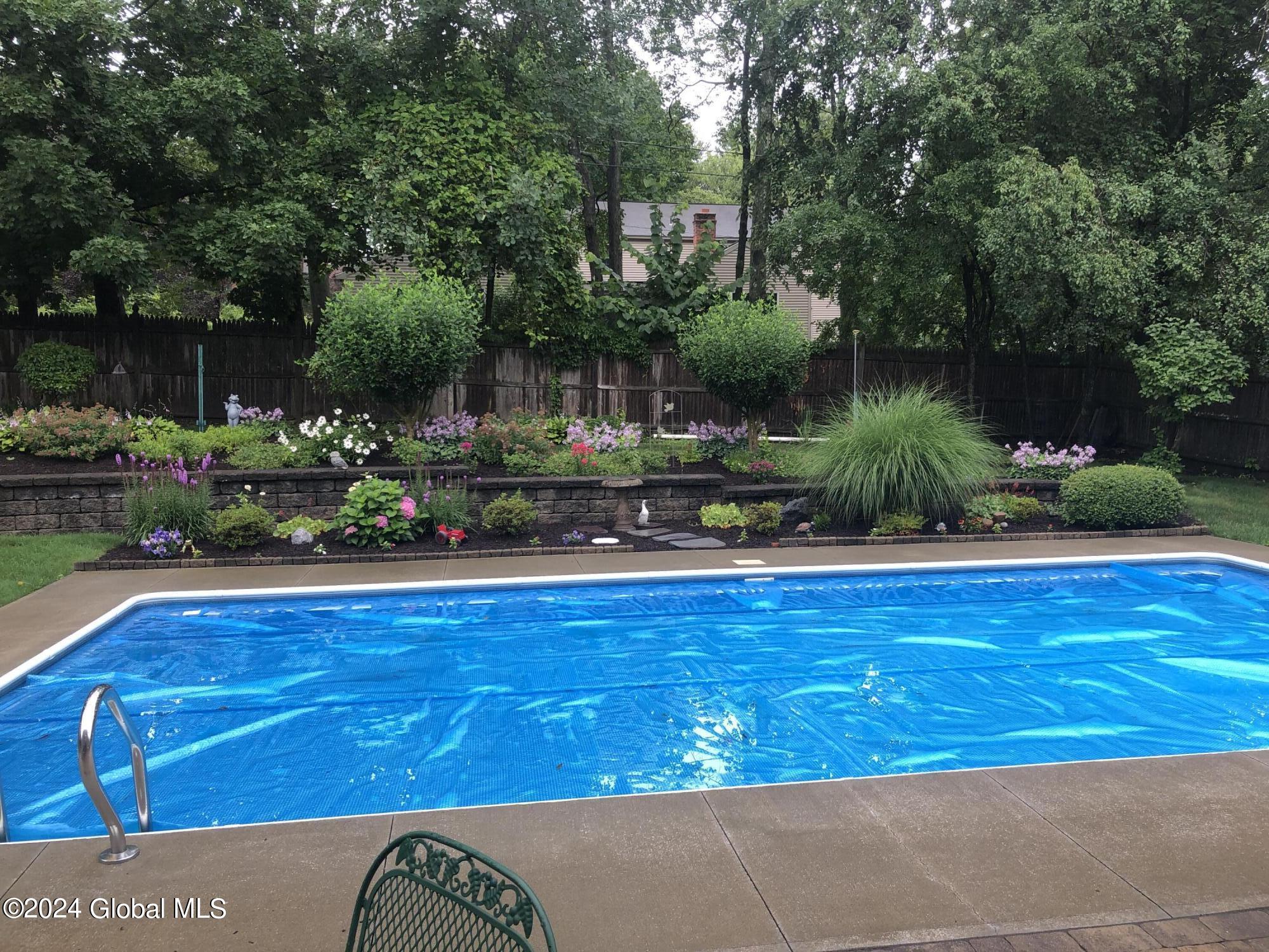 1349 Rosehill Boulevard