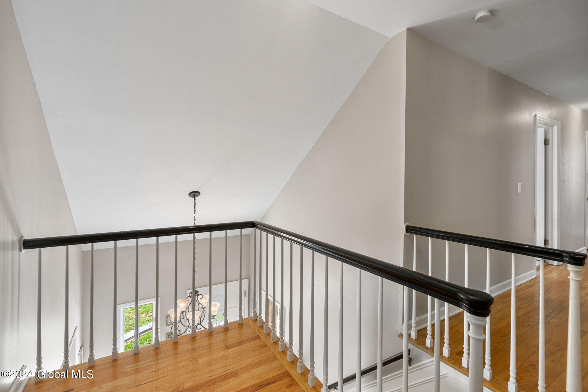 1349 Rosehill Boulevard