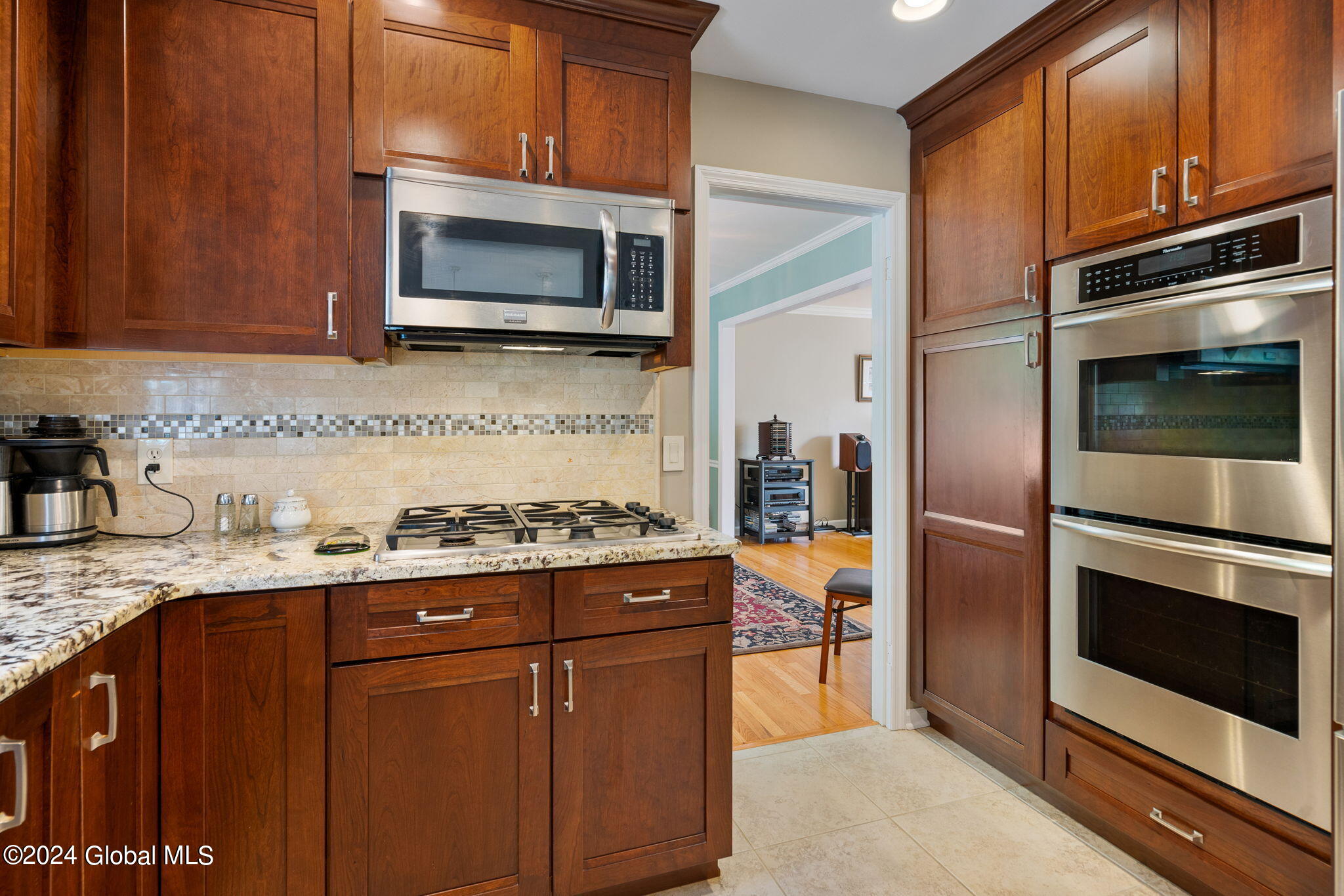 1349 Rosehill Boulevard