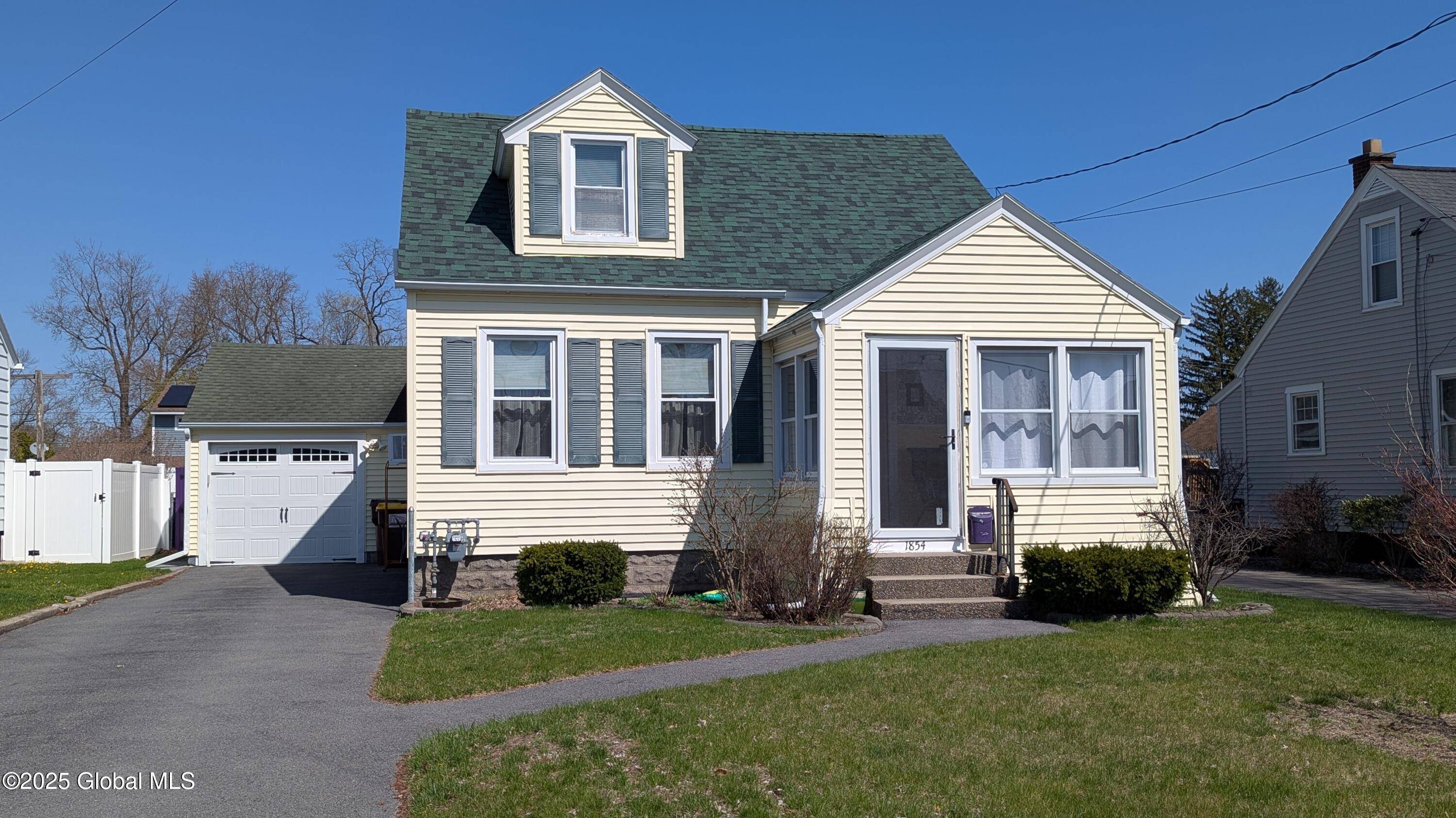 1854 Ferguson Street