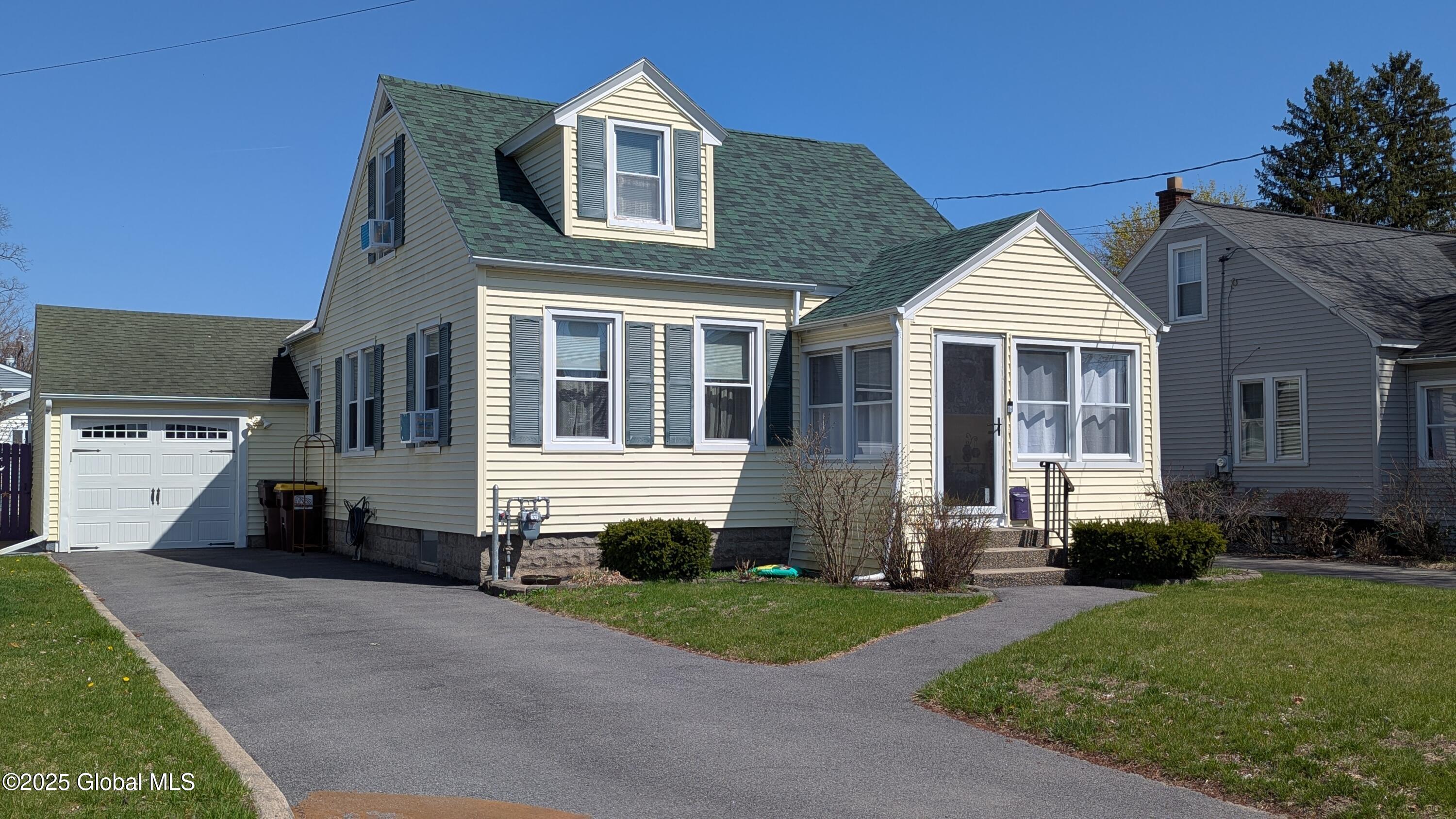 1854 Ferguson Street