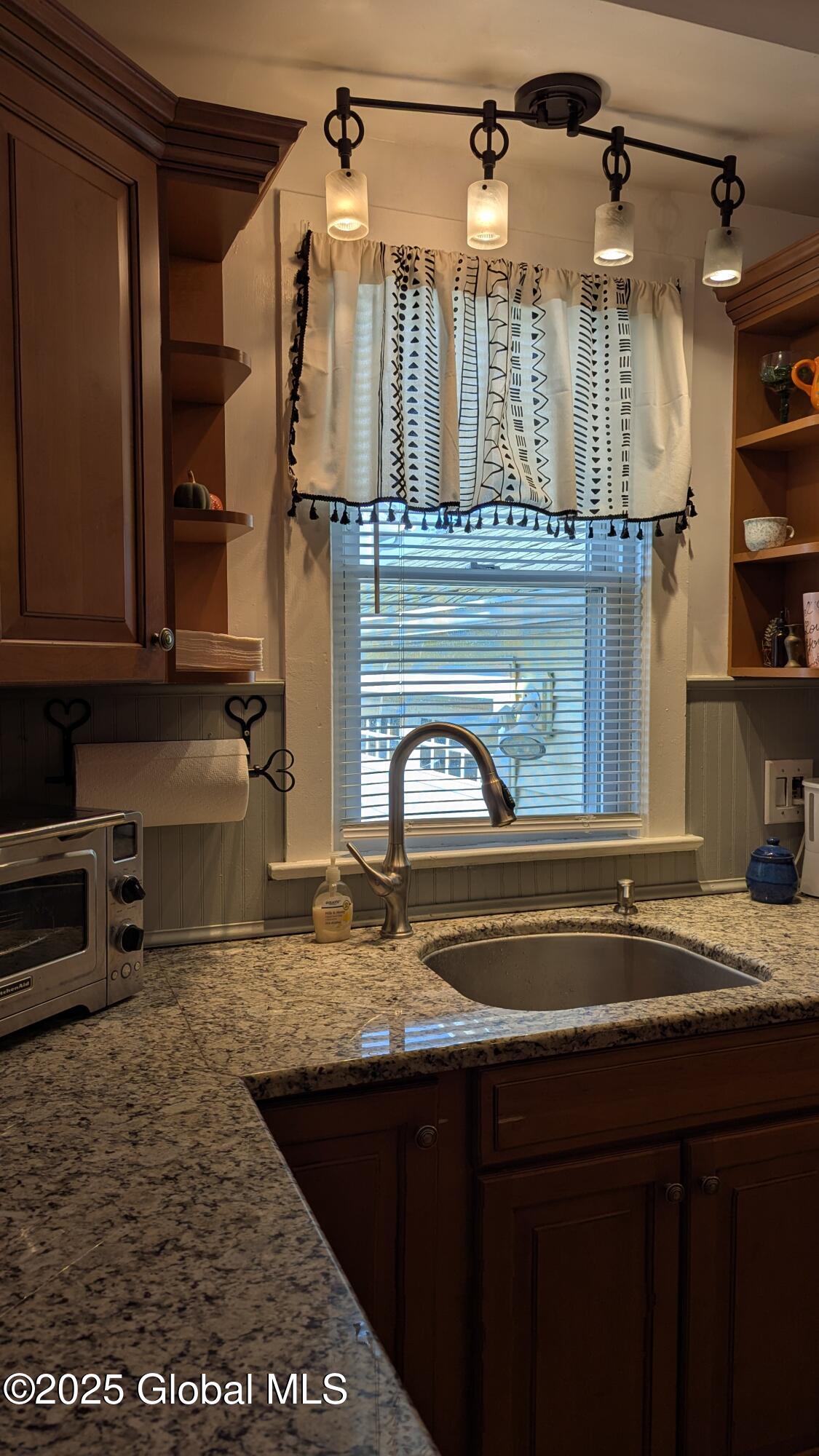 1854 Ferguson Street