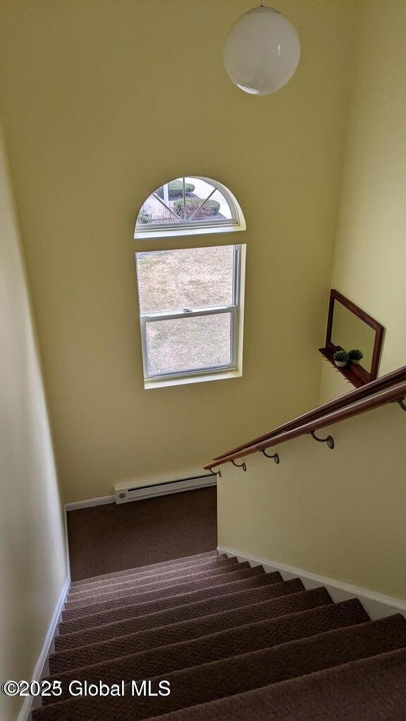 1006 Greenwich Drive, 6