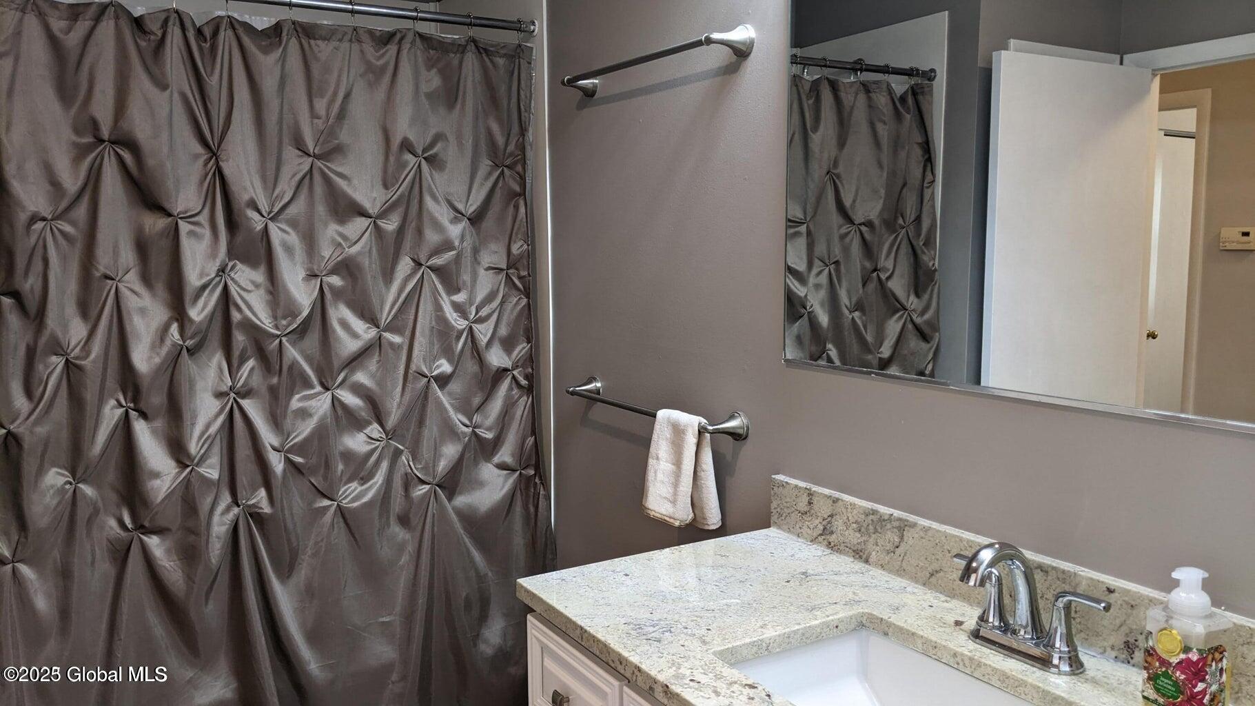 1006 Greenwich Drive, 6