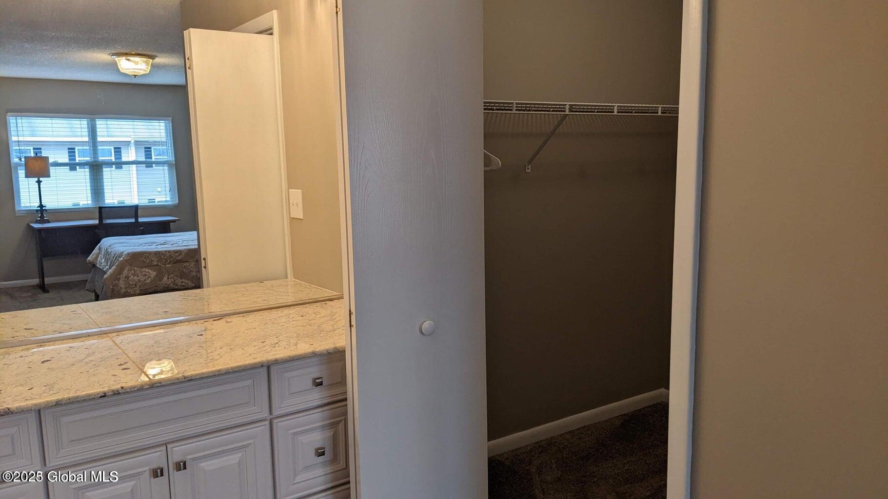 1006 Greenwich Drive, 6