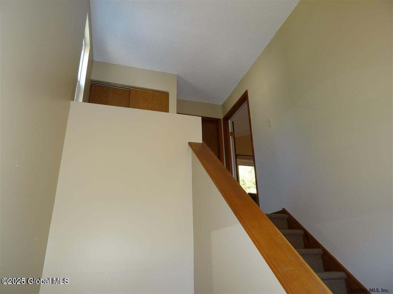 1006 Greenwich Drive, 6