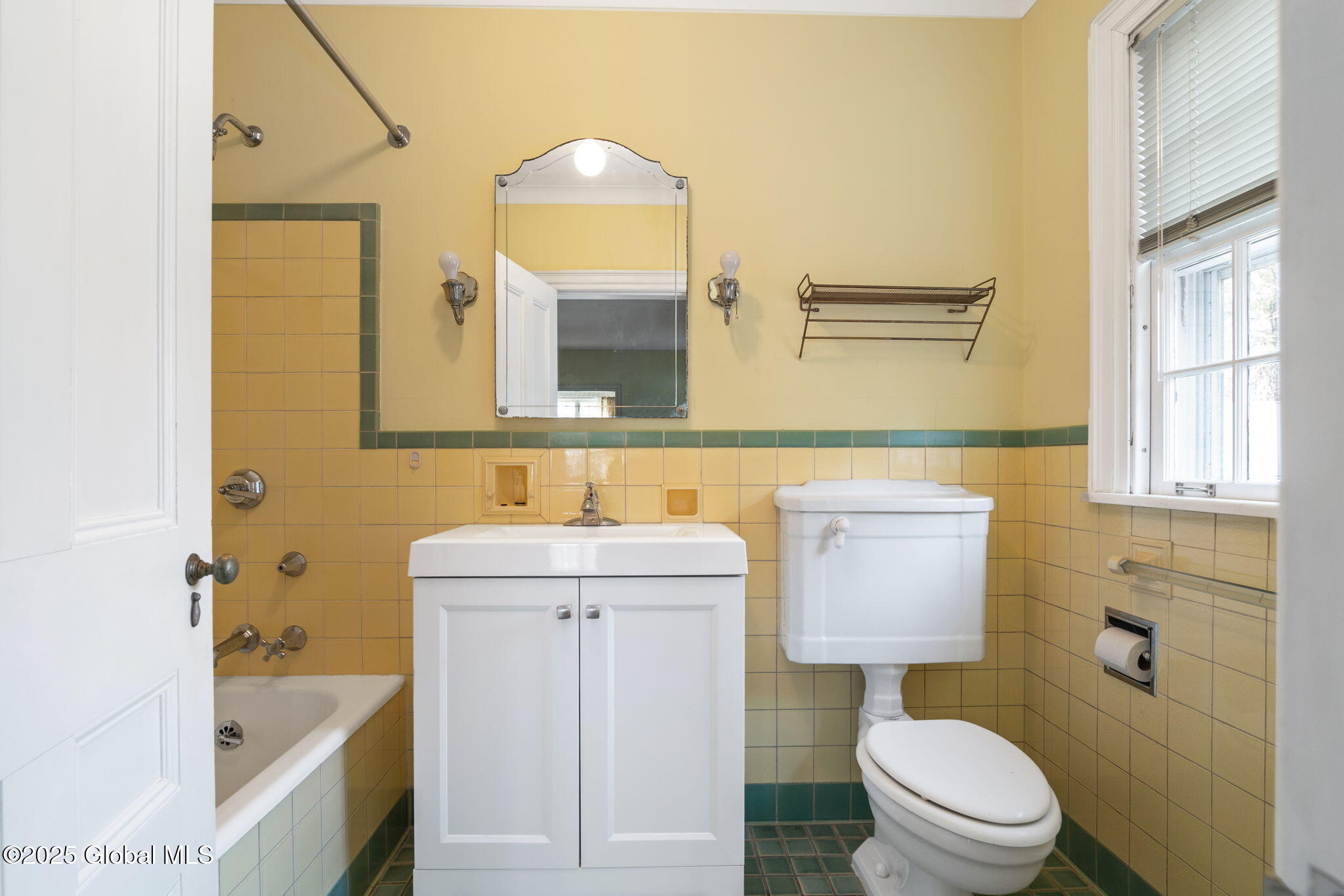 2125 Rosendale Road