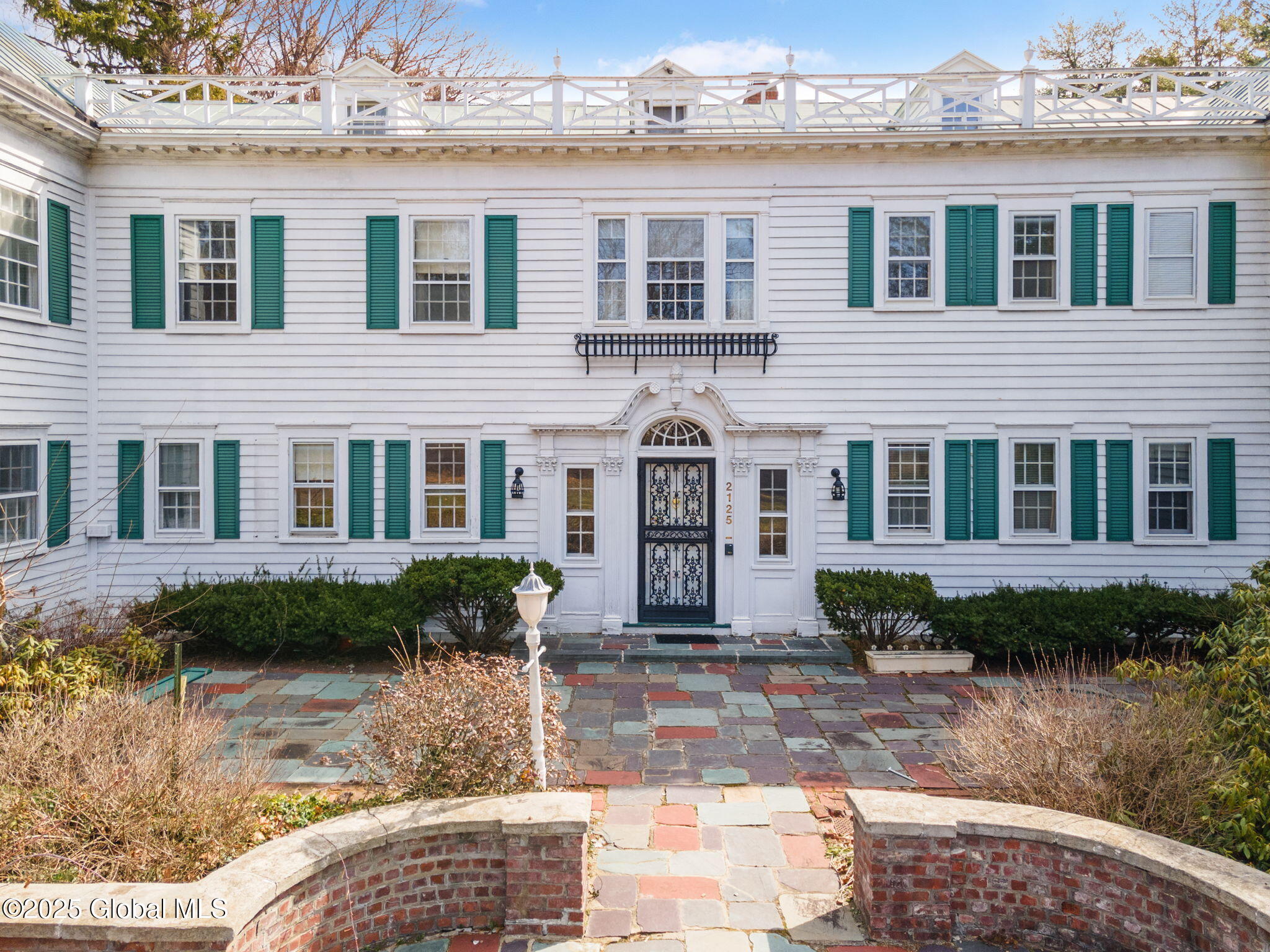 2125 Rosendale Road