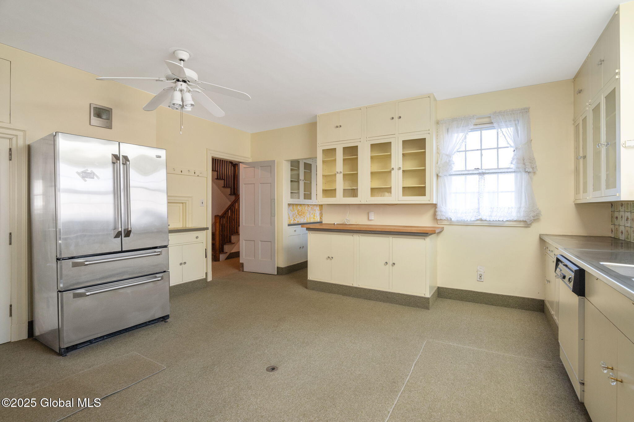2125 Rosendale Road