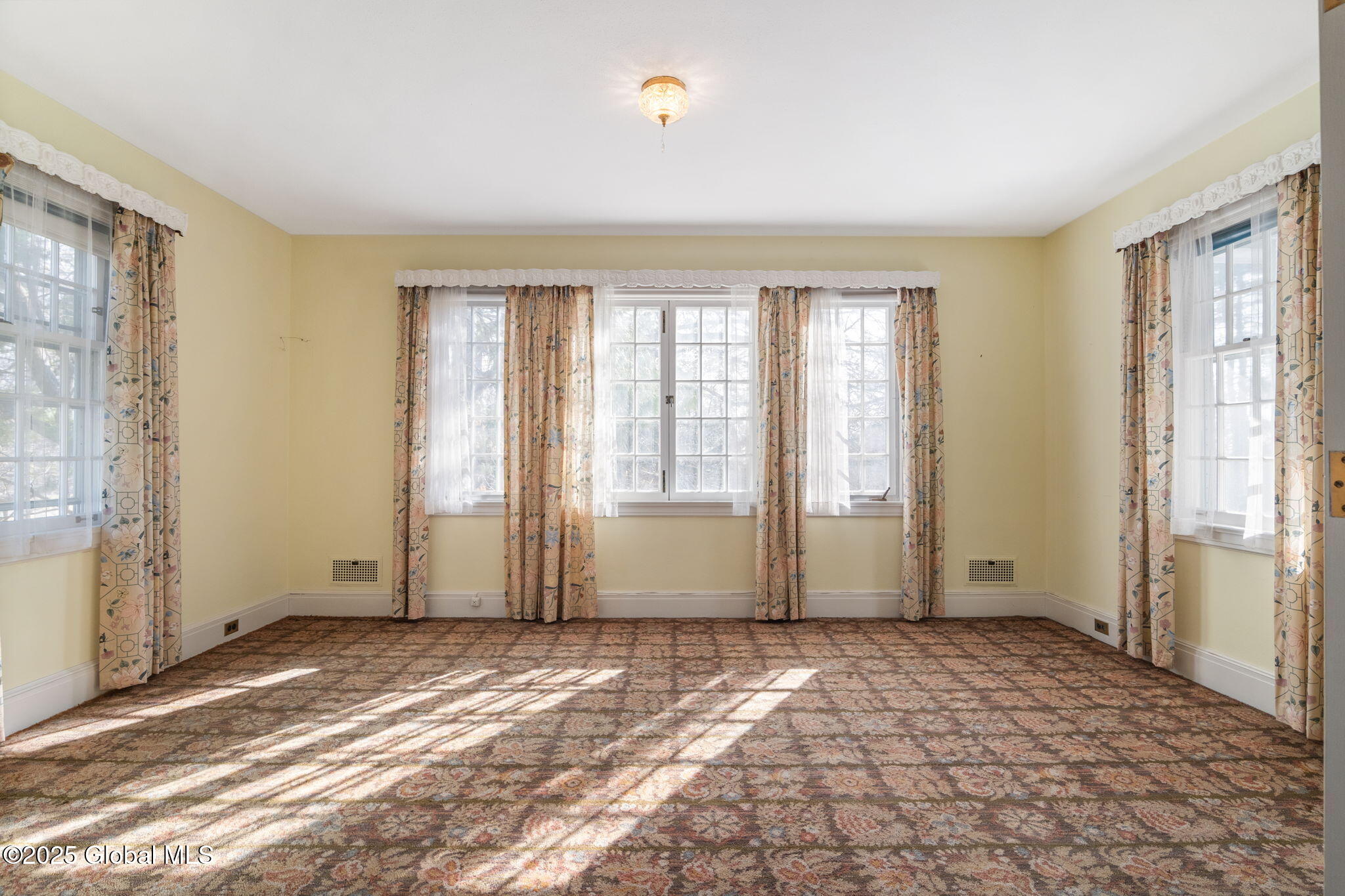 2125 Rosendale Road
